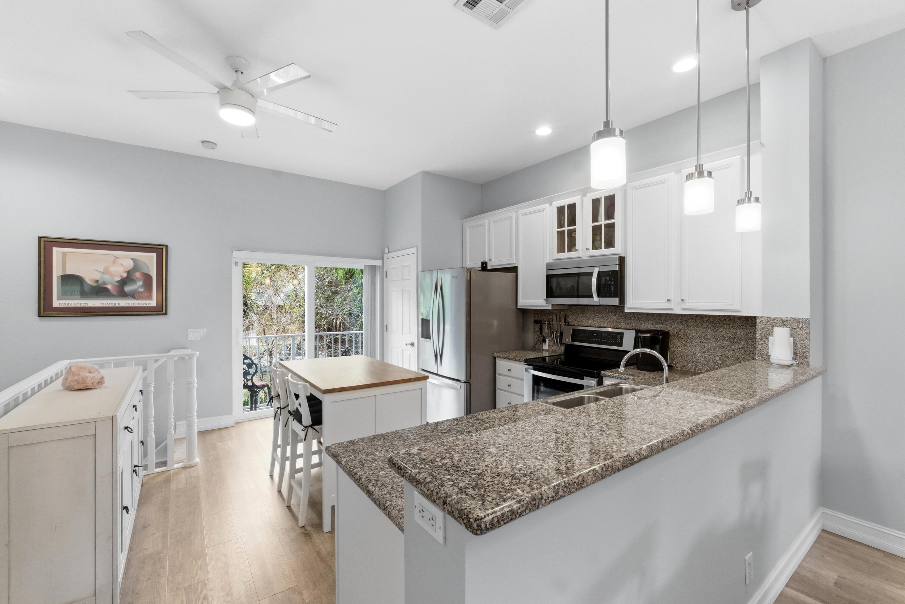 2445 NE 14th Street 5-509, Pompano Beach, FL 33062, Pompano Beach - Photo 3