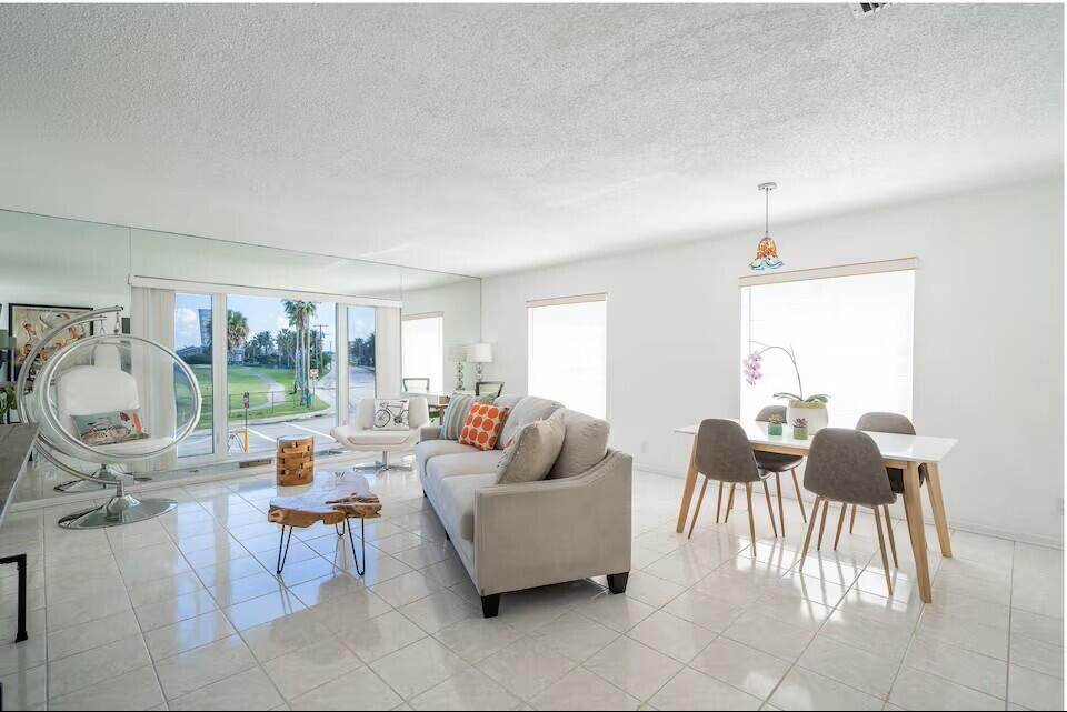 6 Lucerne Avenue 3, Lake Worth Beach, FL 33460, Lake Worth Beach - Photo 2