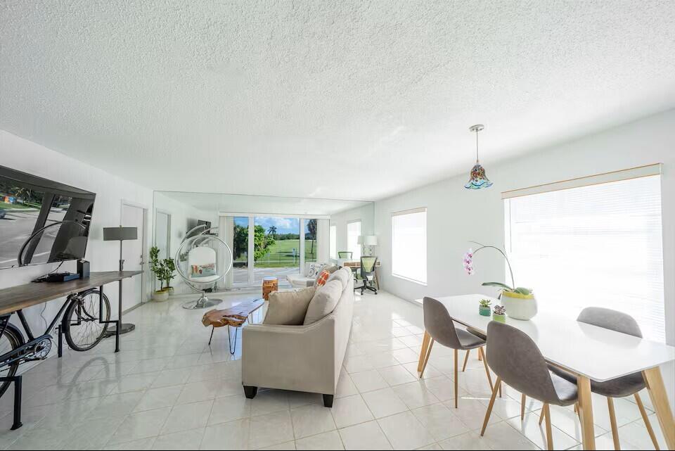 6 Lucerne Avenue 3, Lake Worth Beach, FL 33460, Lake Worth Beach - Photo 3