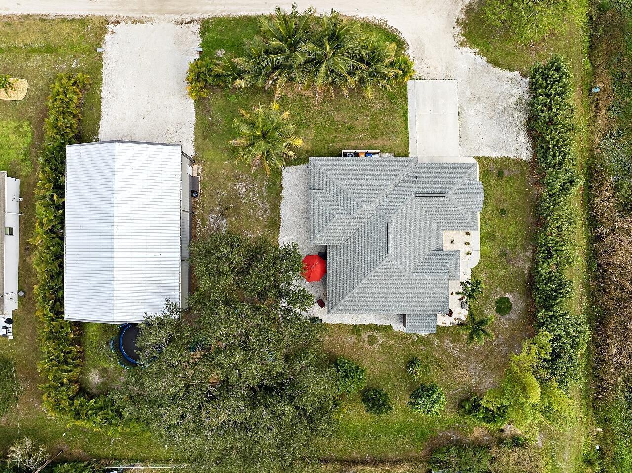 8015 97th Court, Vero Beach, FL 32967, Vero Beach - Photo 3