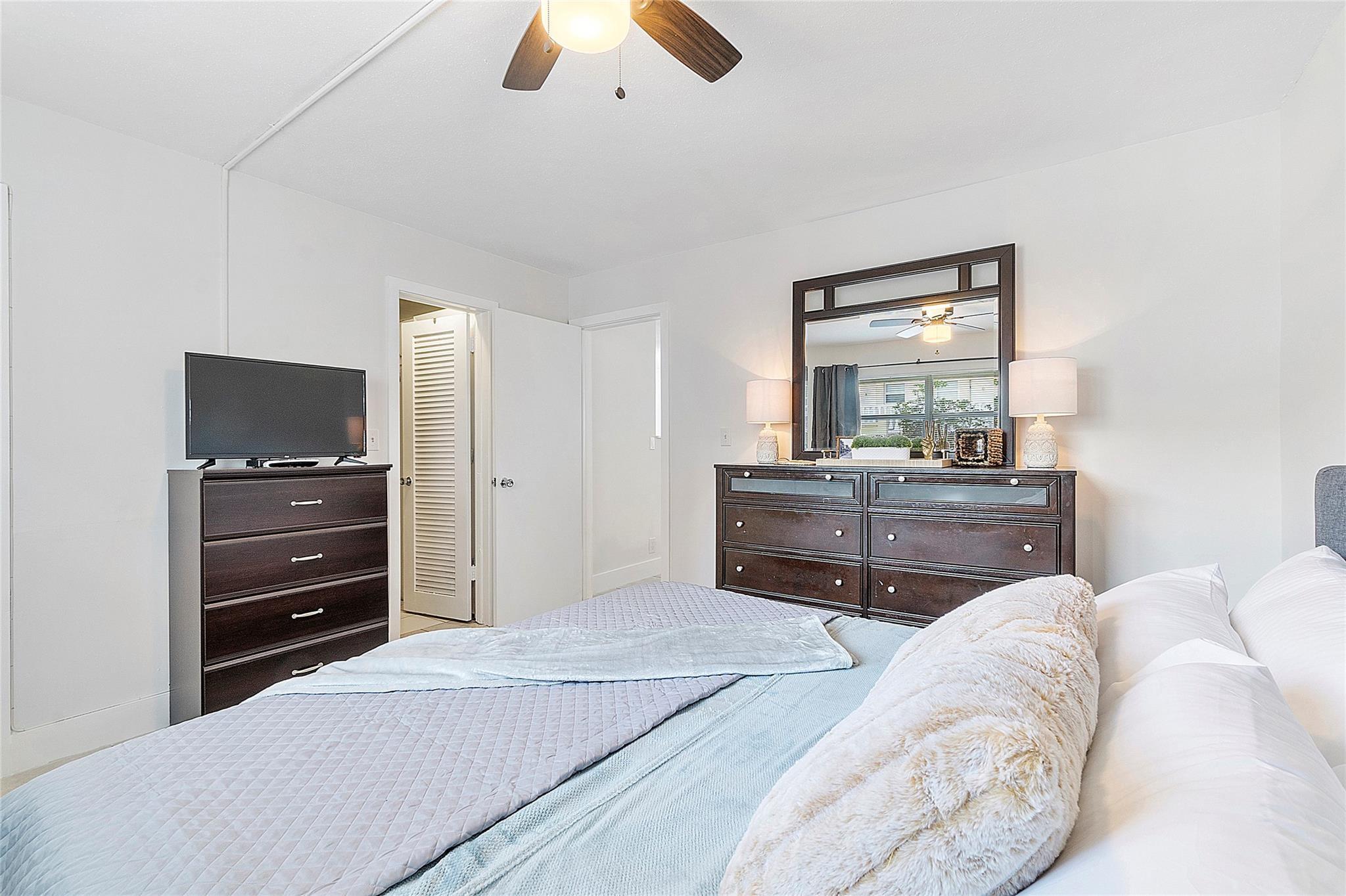 3230 NE 13th Street 102, Pompano Beach, FL 33062, Pompano Beach - Photo 5