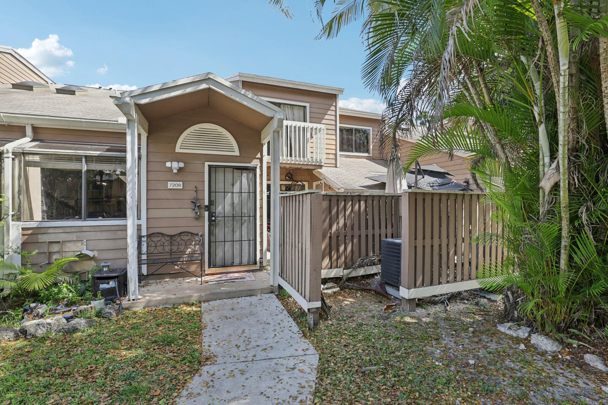 7208 Sportsmans Drive, North Lauderdale, FL 33068, North Lauderdale - Photo 3
