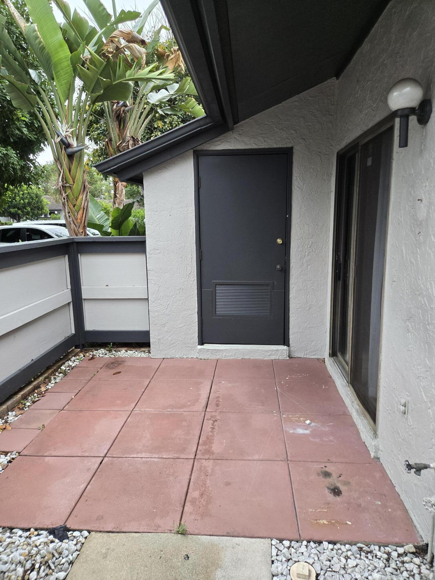 358 Quebec Court, Royal Palm Beach, FL 33411, Royal Palm Beach - Photo 3
