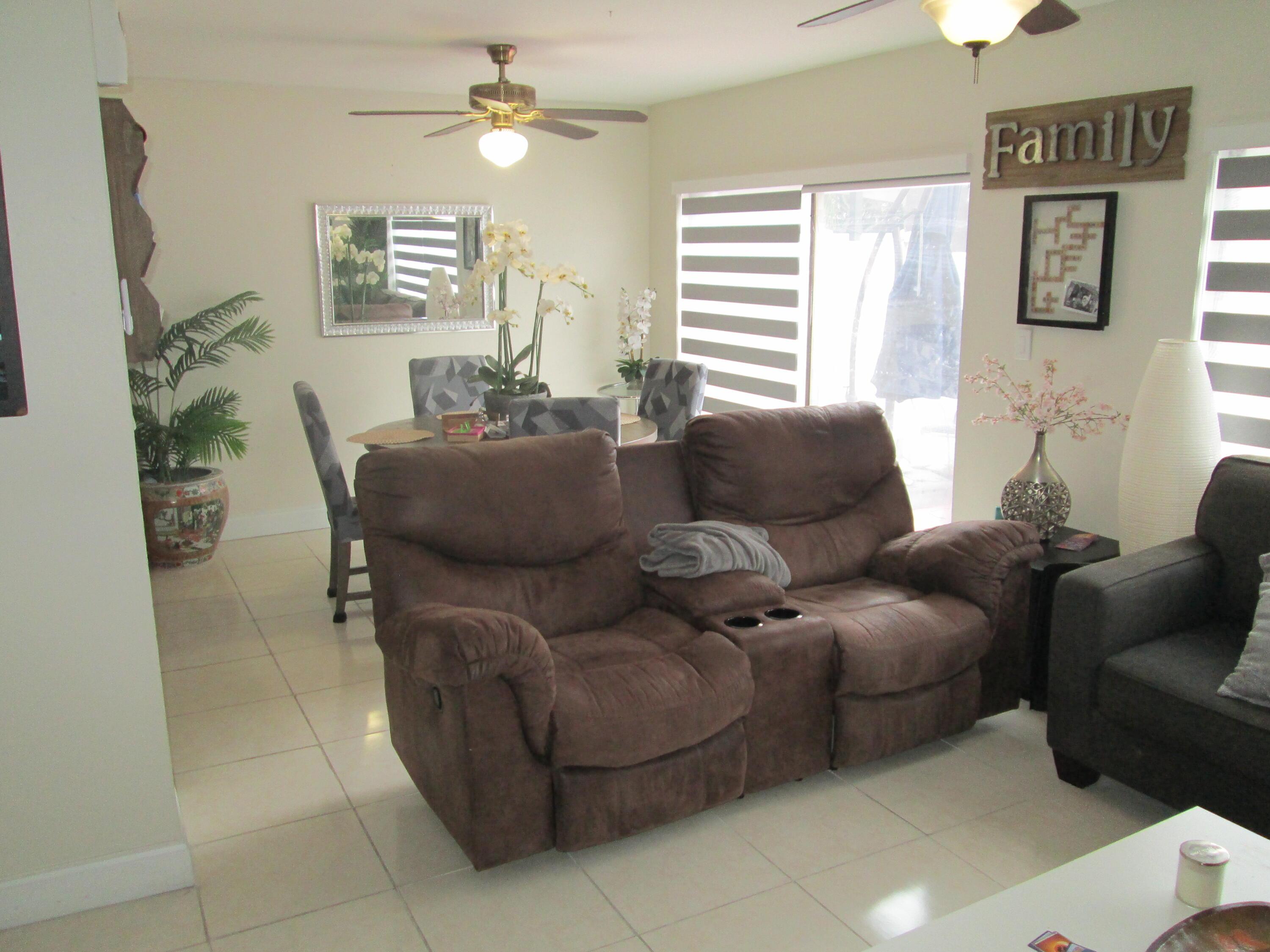 8730 SW 154th Cir Place, Miami, FL 33193, Miami - Photo 5