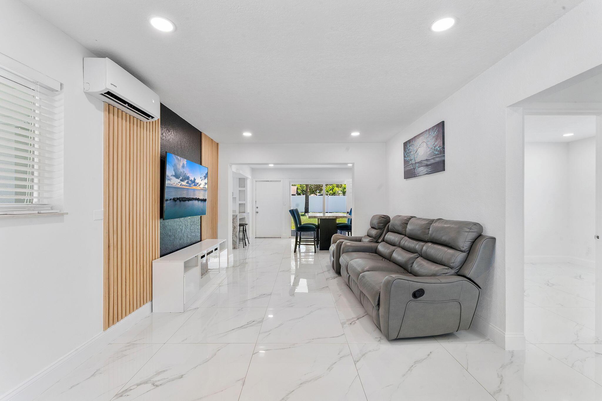 822 S C Street, Lake Worth Beach, FL 33460, Lake Worth Beach - Photo 3