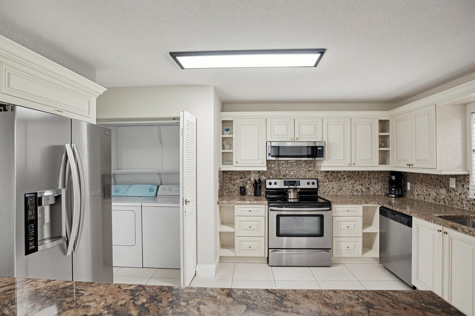 12215 Royal Palm Boulevard 4q, Coral Springs, FL 33065, Coral Springs - Photo 3