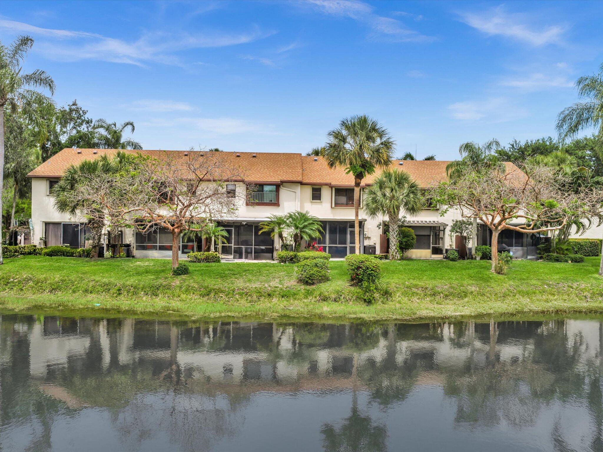 4335 Carambola Circle N, Coconut Creek, FL 33066, Coconut Creek - Photo 4
