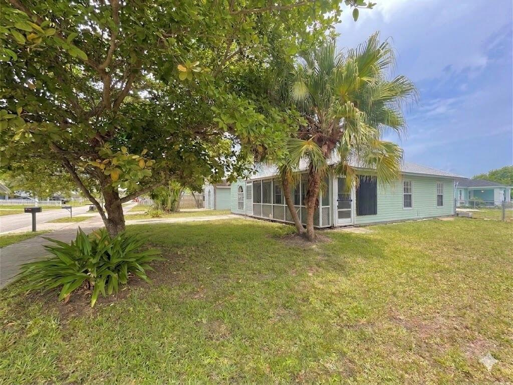 5359 SE Dell Street, Stuart, FL 34997, Stuart - Photo 2