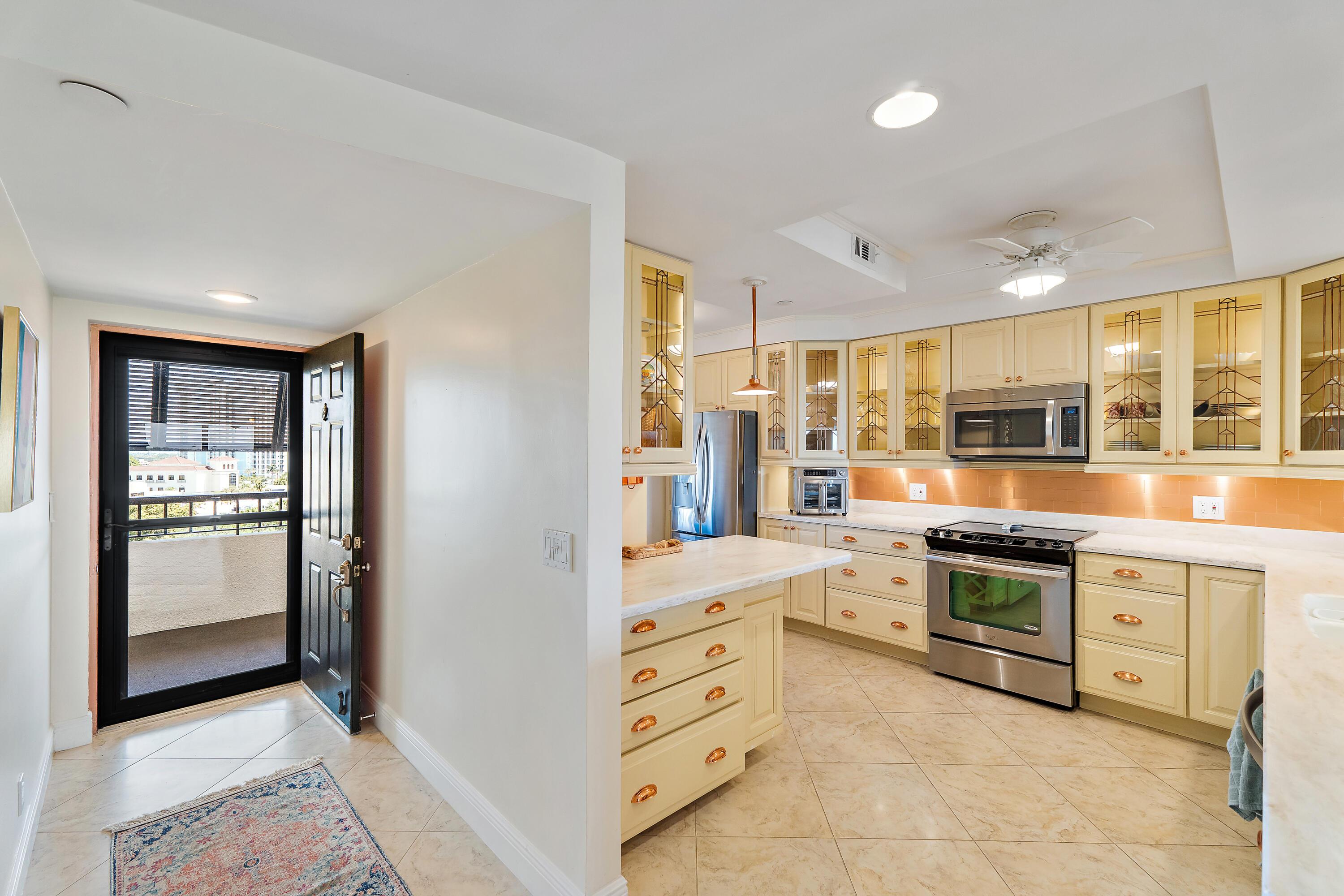 356 Golfview Road 903, North Palm Beach, FL 33408, North Palm Beach - Photo 4