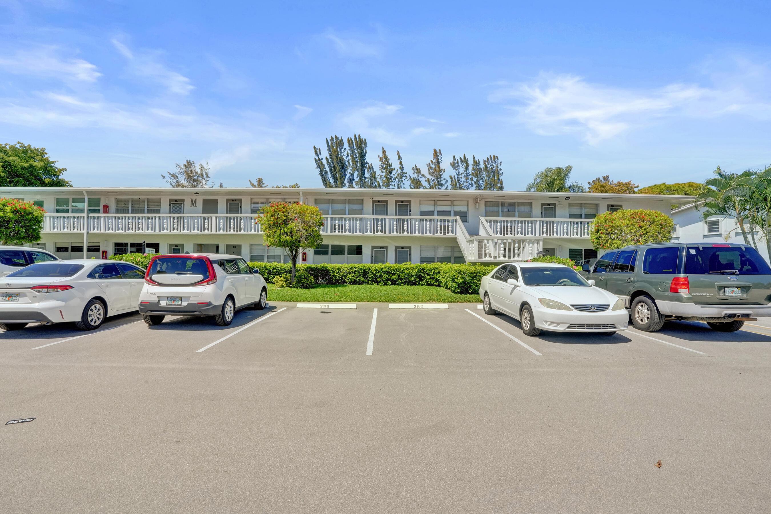392 Durham Circle M, Deerfield Beach, FL 33442, Deerfield Beach - Photo 2