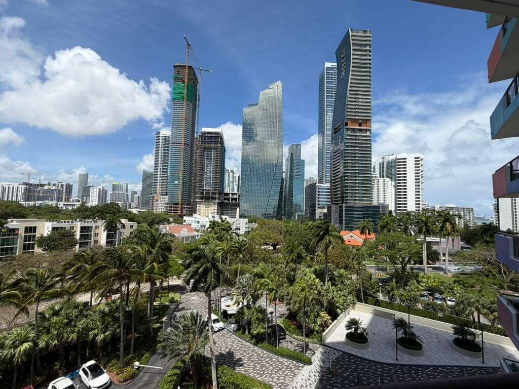 1581 Brickell Avenue 406, Miami, FL 33129, Miami - Photo 4