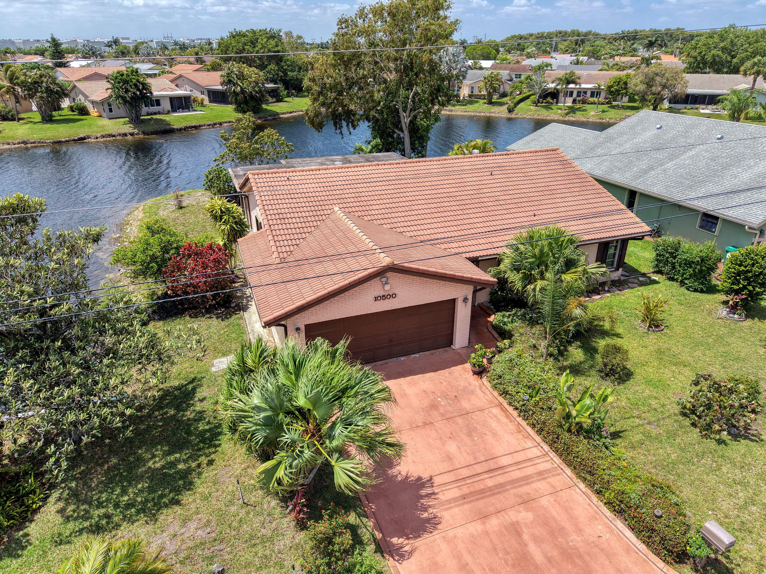 10500 NW 71st Place, Tamarac, FL 33321, Tamarac - Photo 4
