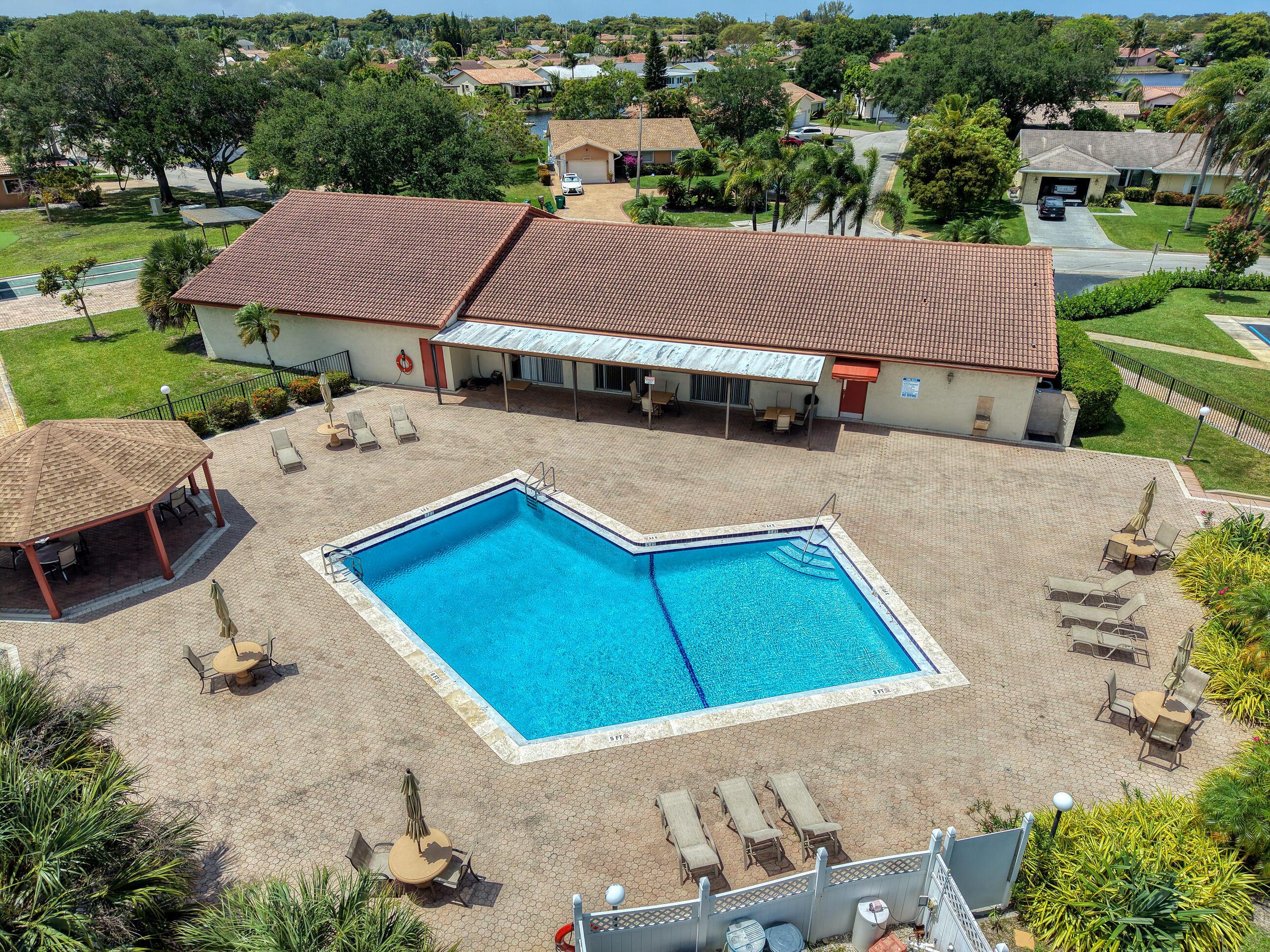 10500 NW 71st Place, Tamarac, FL 33321, Tamarac - Photo 5