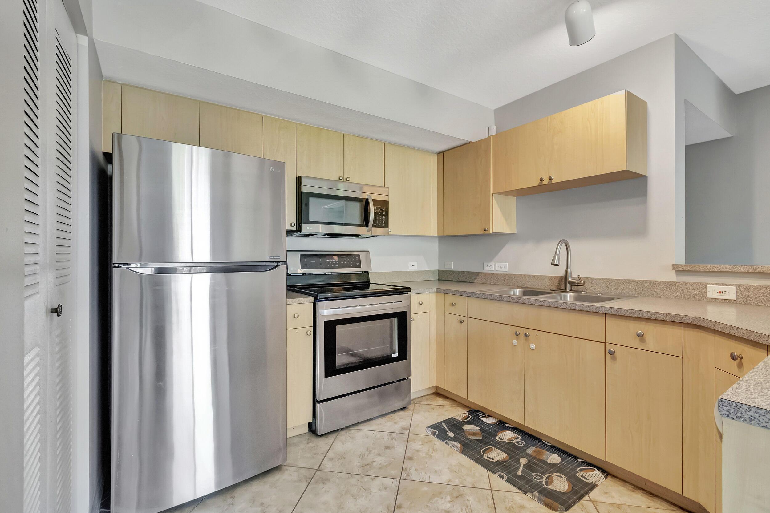 116 Villa Circle 116, Boynton Beach, FL 33435, Boynton Beach - Photo 3