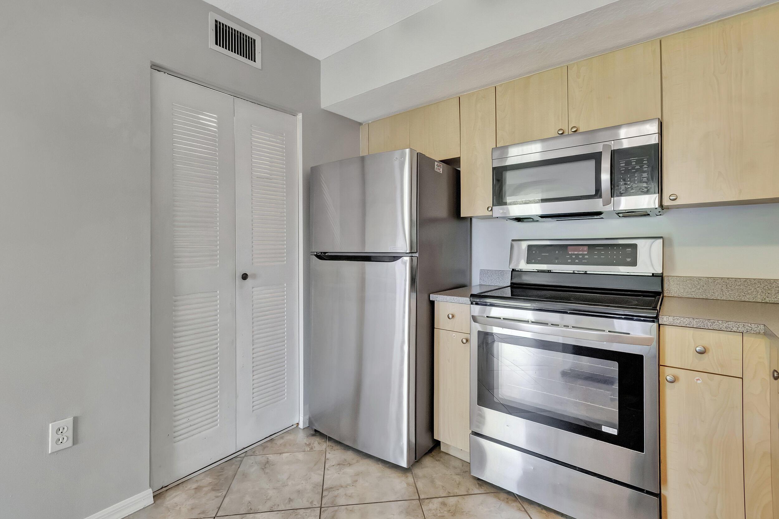 116 Villa Circle 116, Boynton Beach, FL 33435, Boynton Beach - Photo 4