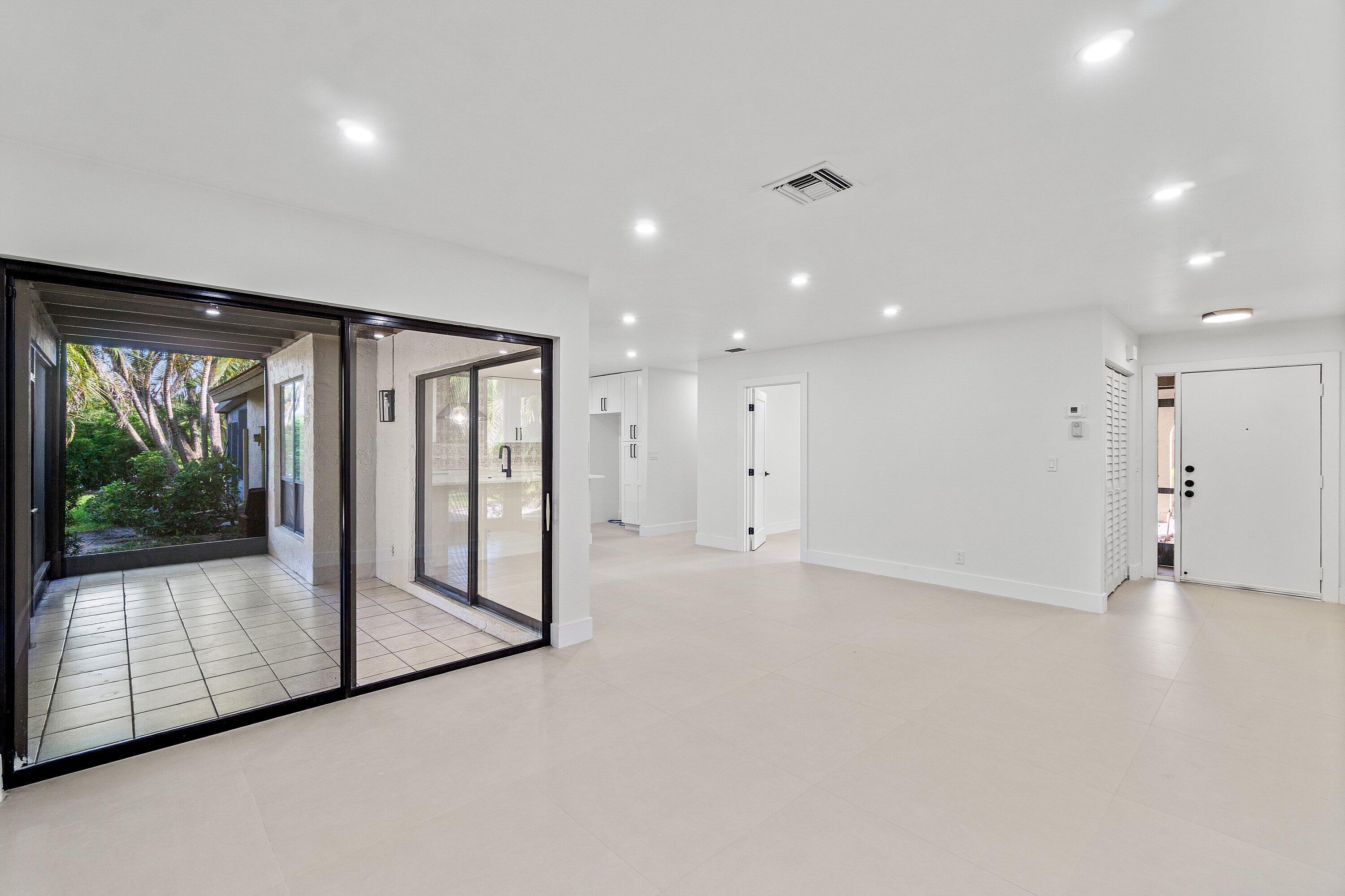 5944 Forest Grove Drive 3, Boynton Beach, FL 33437, Boynton Beach - Photo 5