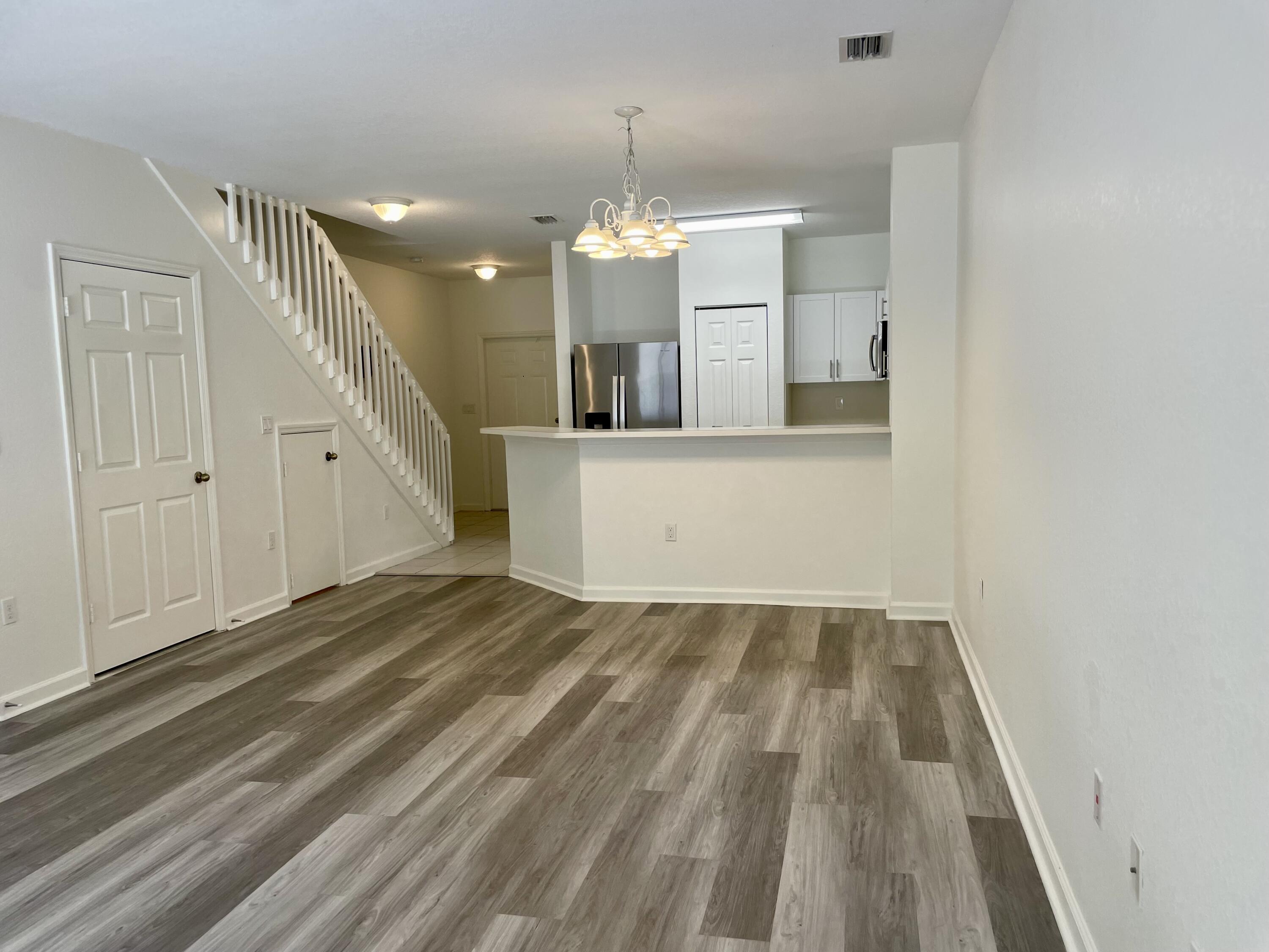 5064 SE Mariner Garden Circle, Stuart, FL 34997, Stuart - Photo 3