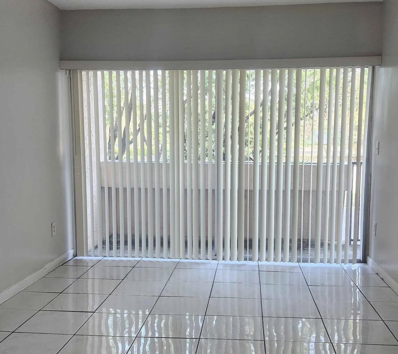 488 NE 18th Avenue 208, Homestead, FL 33033, Homestead - Photo 2