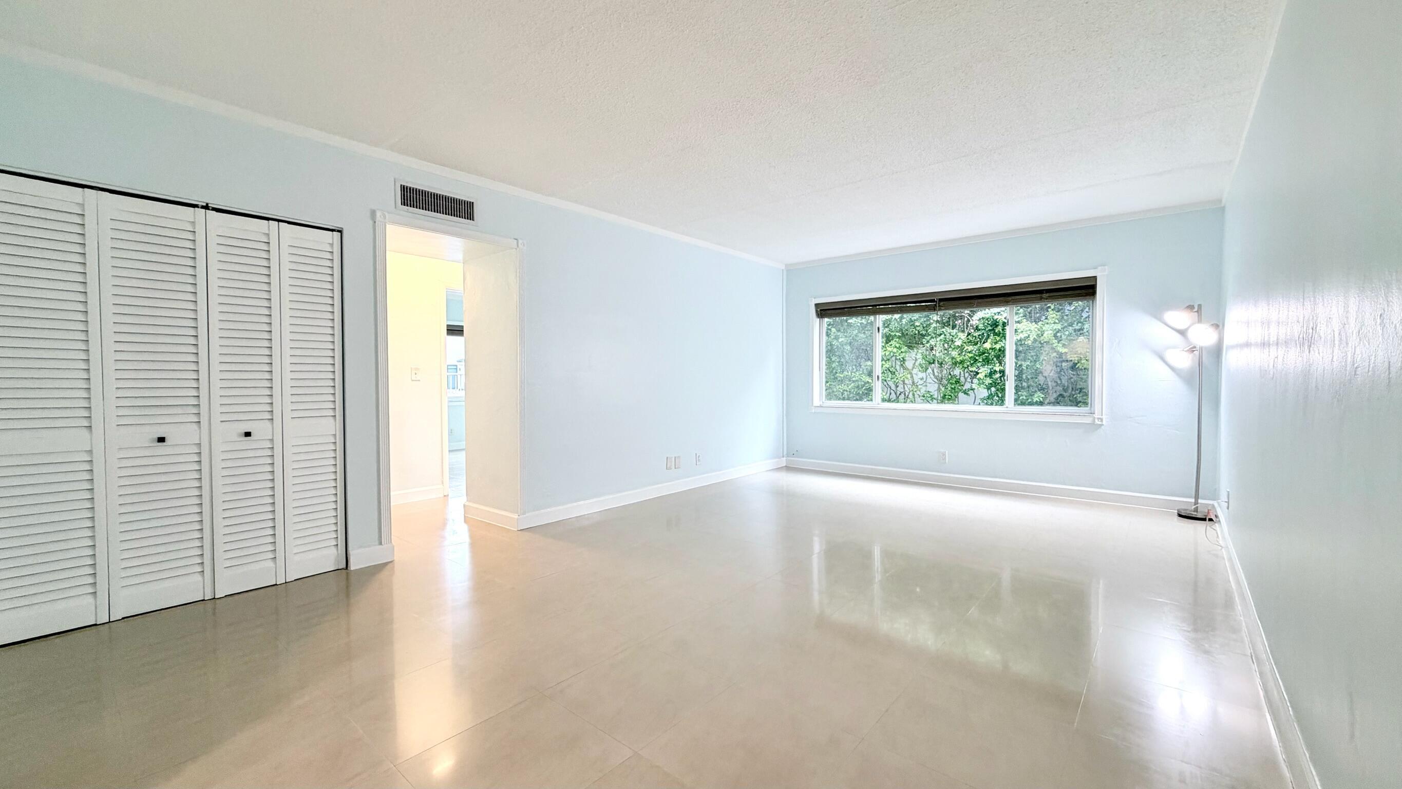 251 SE 6th Avenue 7, Pompano Beach, FL 33060, Pompano Beach - Photo 2