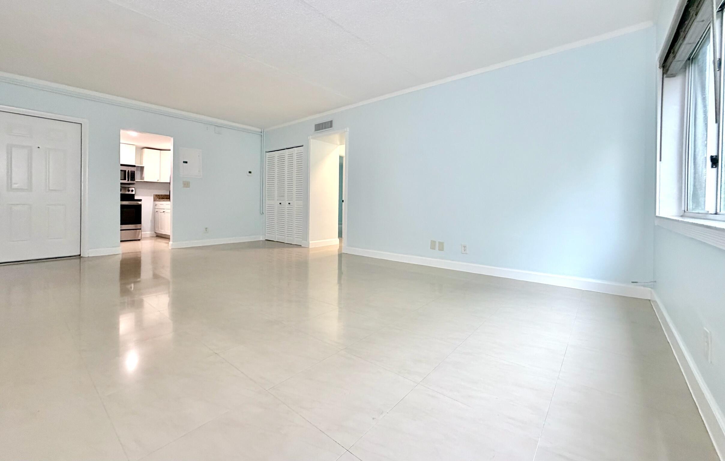 251 SE 6th Avenue 7, Pompano Beach, FL 33060, Pompano Beach - Photo 3