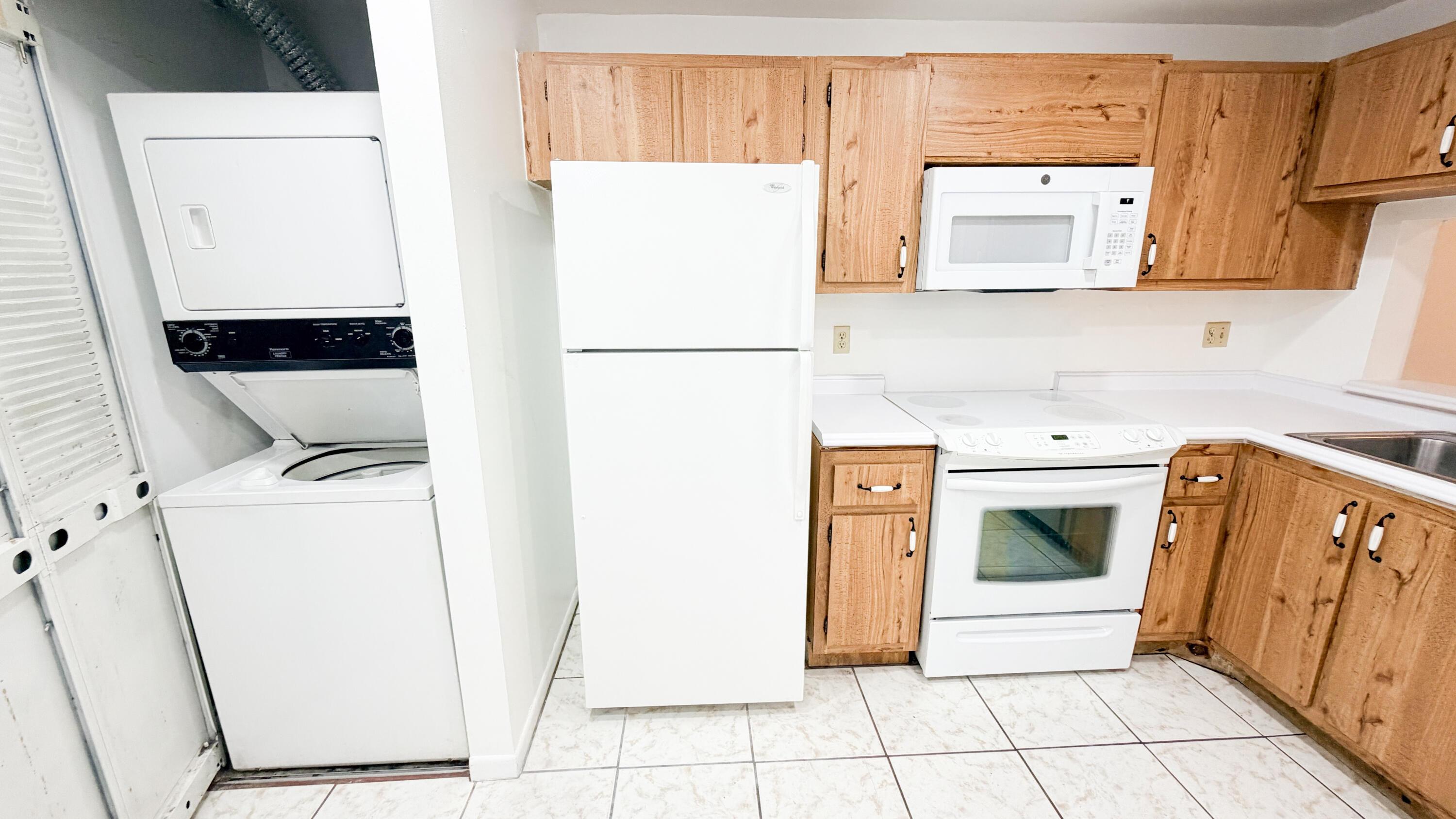 6475 W Oakland Park Boulevard, Lauderhill, FL 33313, Lauderhill - Photo 4