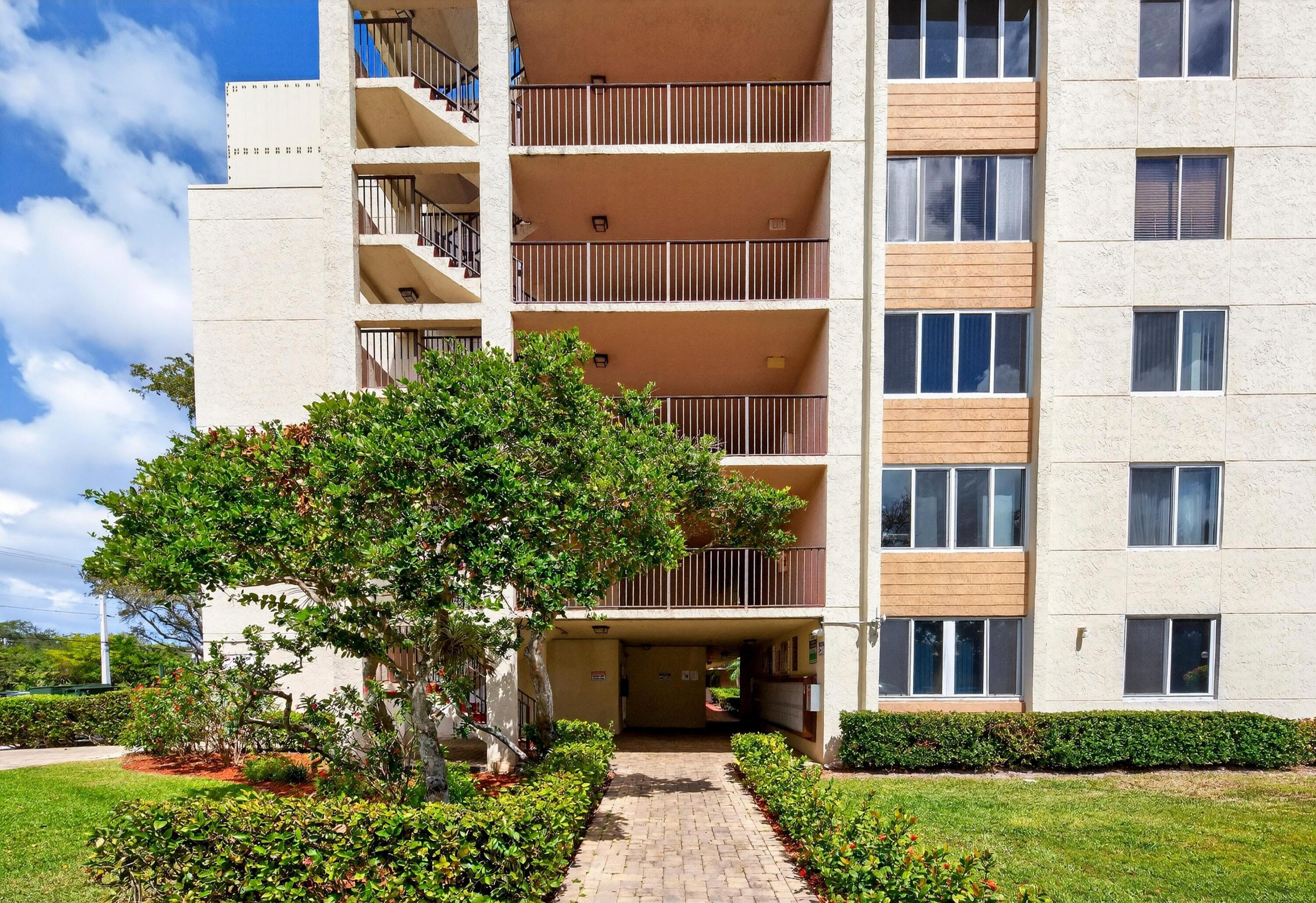 3223 Riverside Drive C-406, Coral Springs, FL 33065, Coral Springs - Photo 3