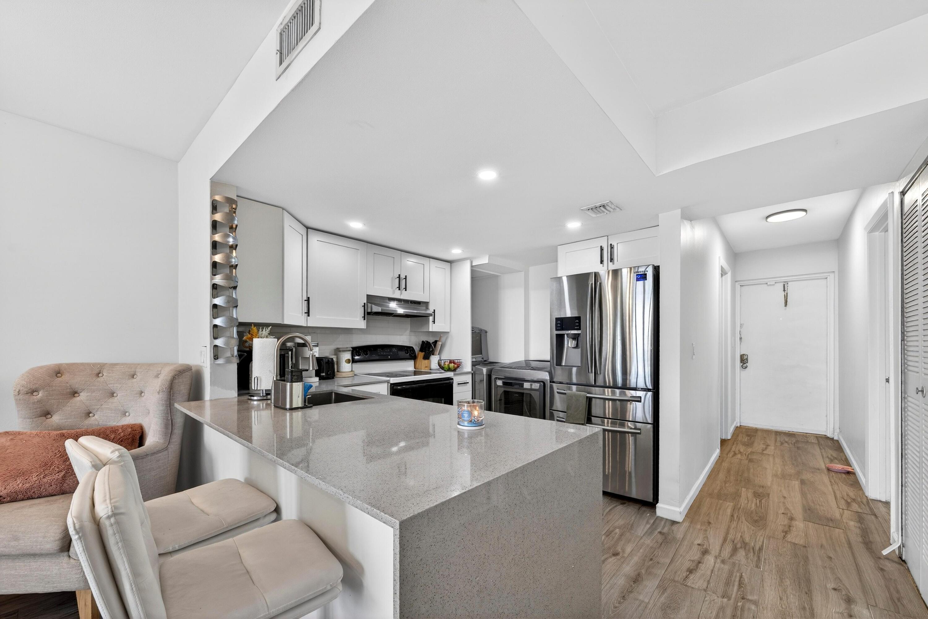 3223 Riverside Drive C-406, Coral Springs, FL 33065, Coral Springs - Photo 4