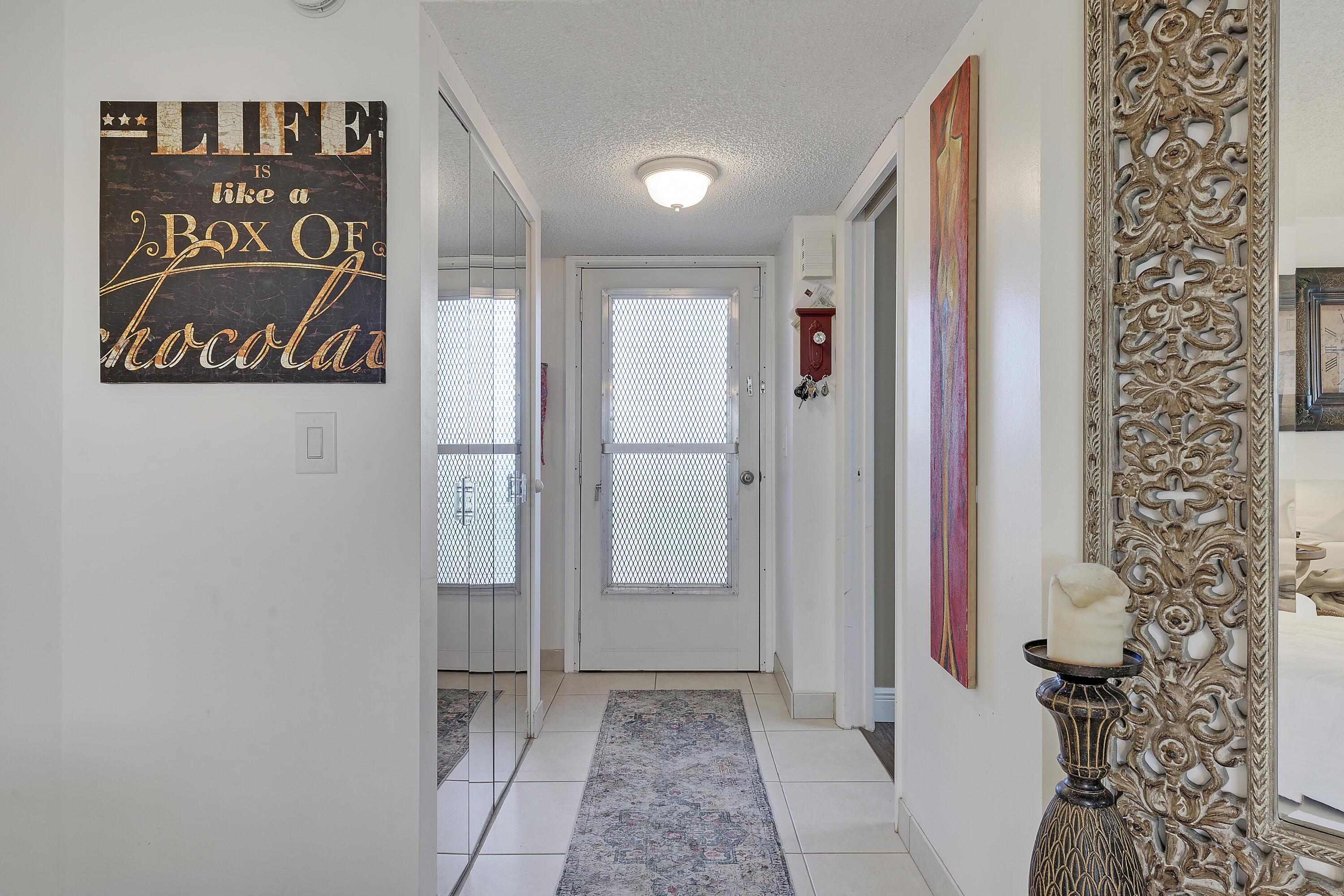 3755 Via 405, Lake Worth, FL 33467, Lake Worth - Photo 3