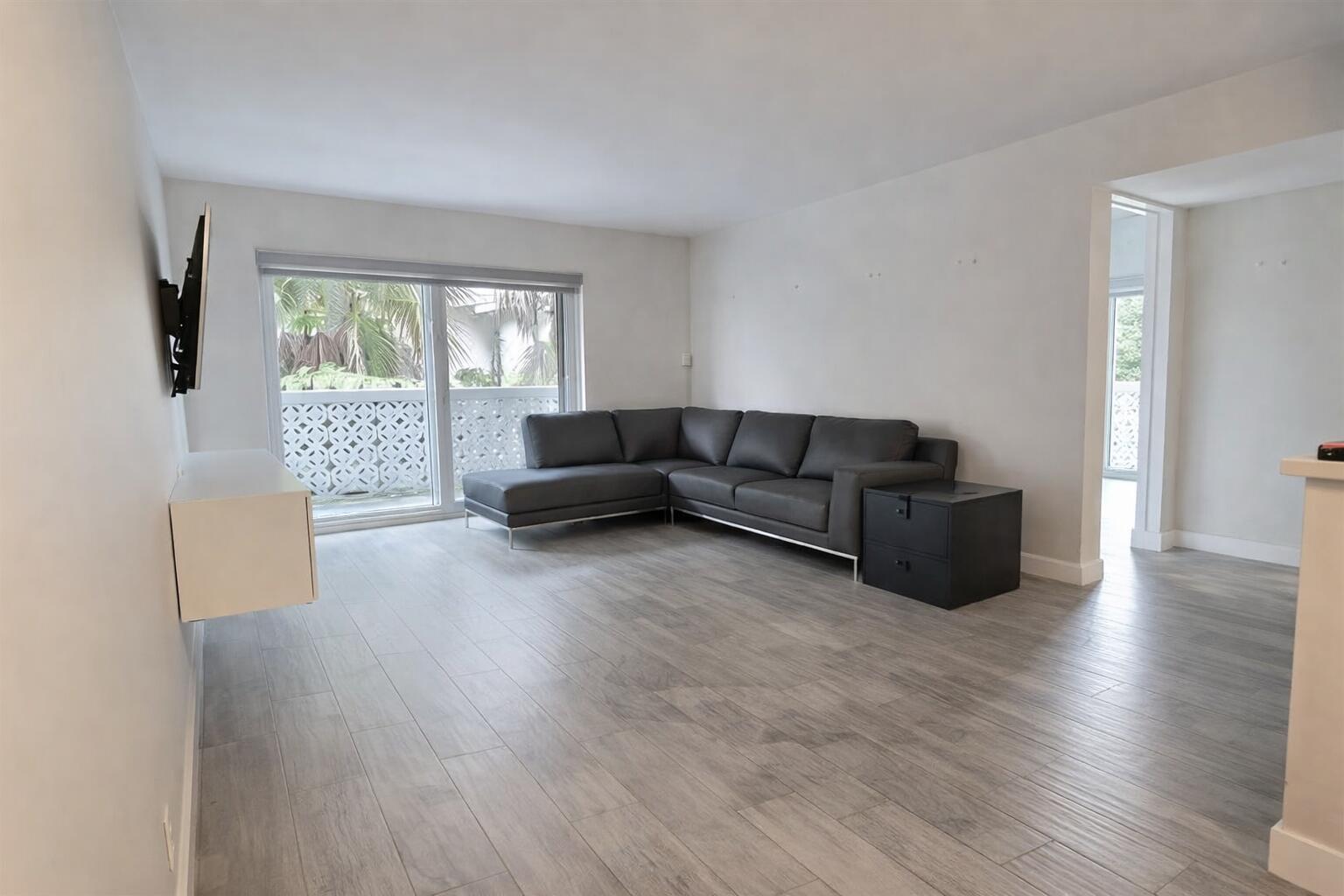 3220 Bayview Drive 211, Fort Lauderdale, FL 33306, Fort Lauderdale - Photo 4