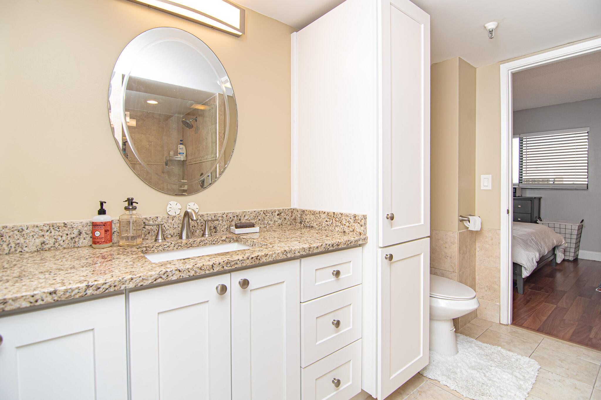 2202 S Cypress Bend Drive 706, Pompano Beach, FL 33069, Pompano Beach - Photo 3
