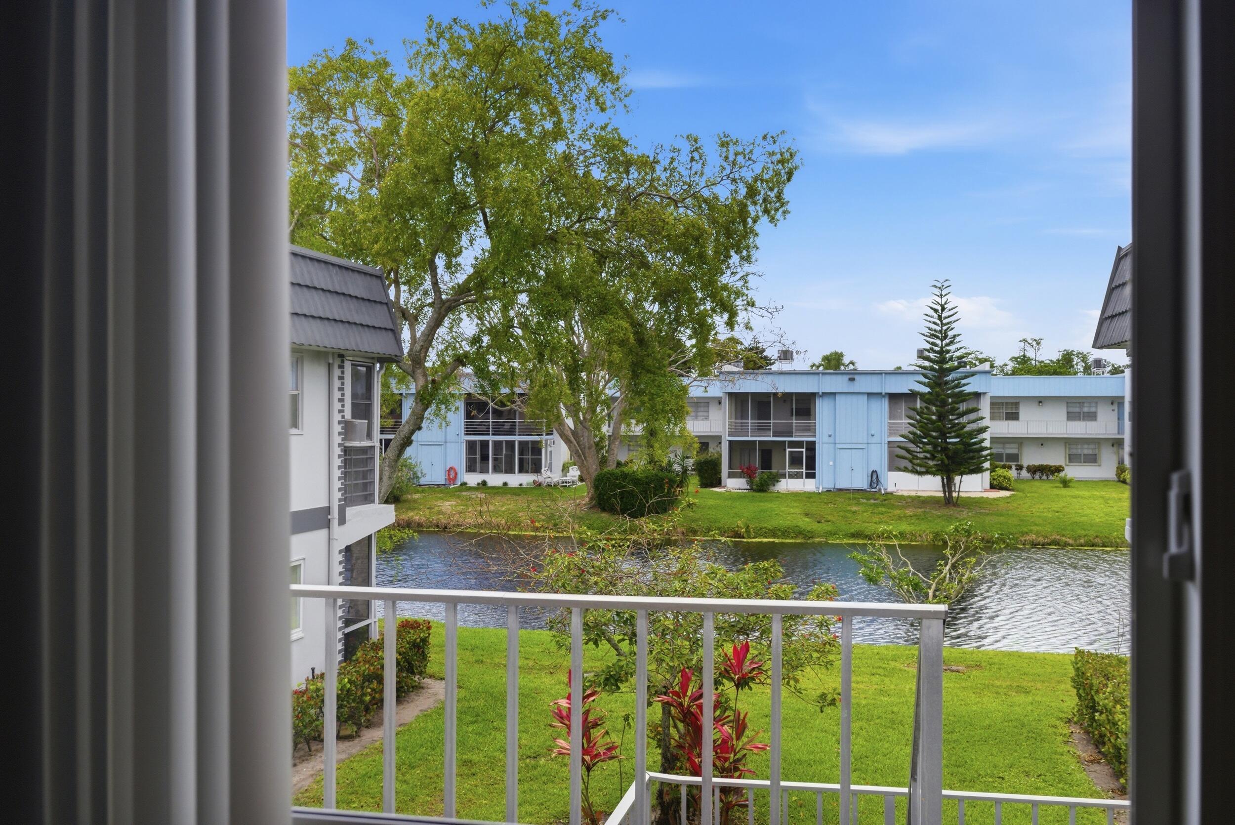 376 Saxony H, Delray Beach, FL 33446, Delray Beach - Photo 3