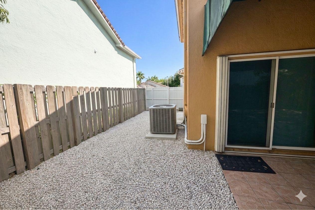 14209 SW 117th Terrace, Miami, FL 33186, Miami - Photo 4