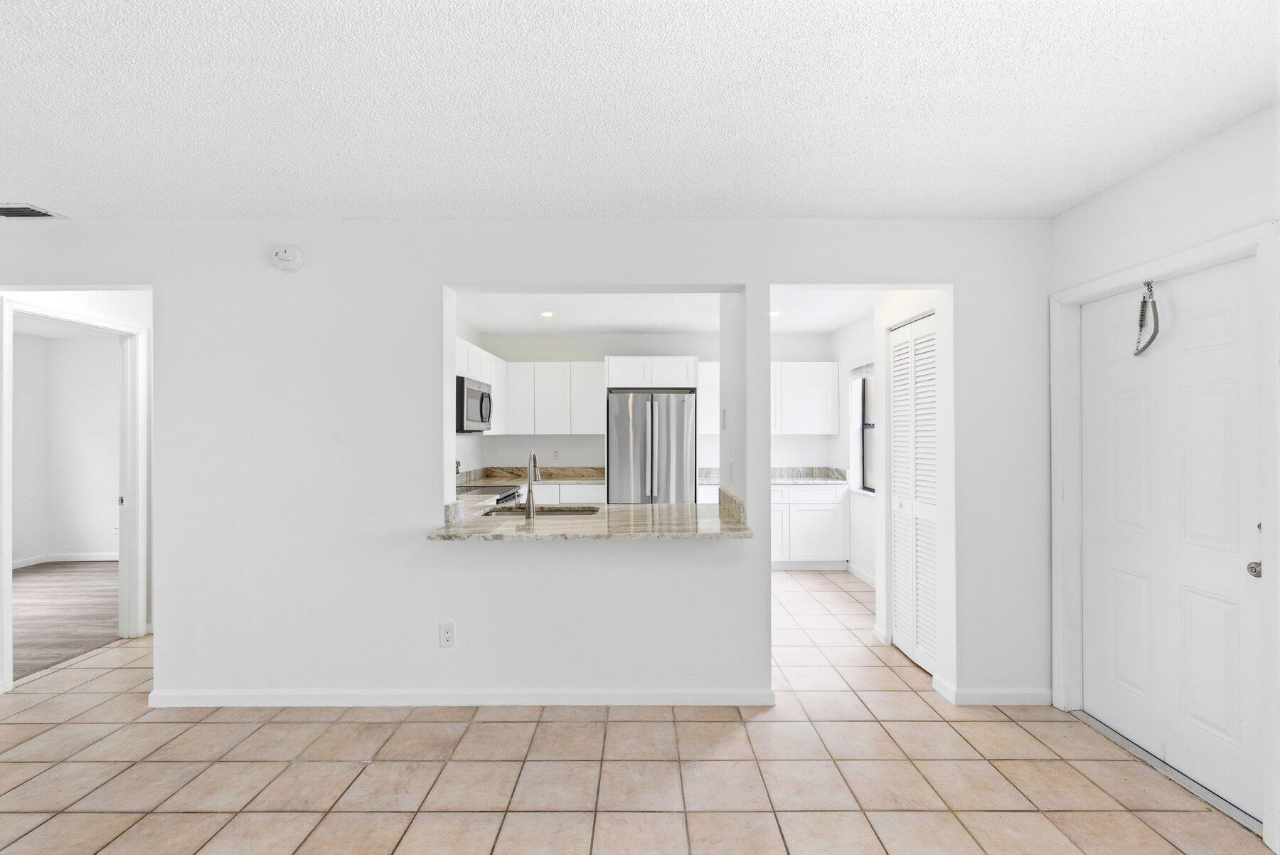 11319 Royal Palm Boulevard B-2, Coral Springs, FL 33065, Coral Springs - Photo 5