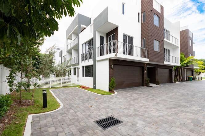 700 NE 14th Avenue 206, Fort Lauderdale, FL 33304, Fort Lauderdale - Photo 2