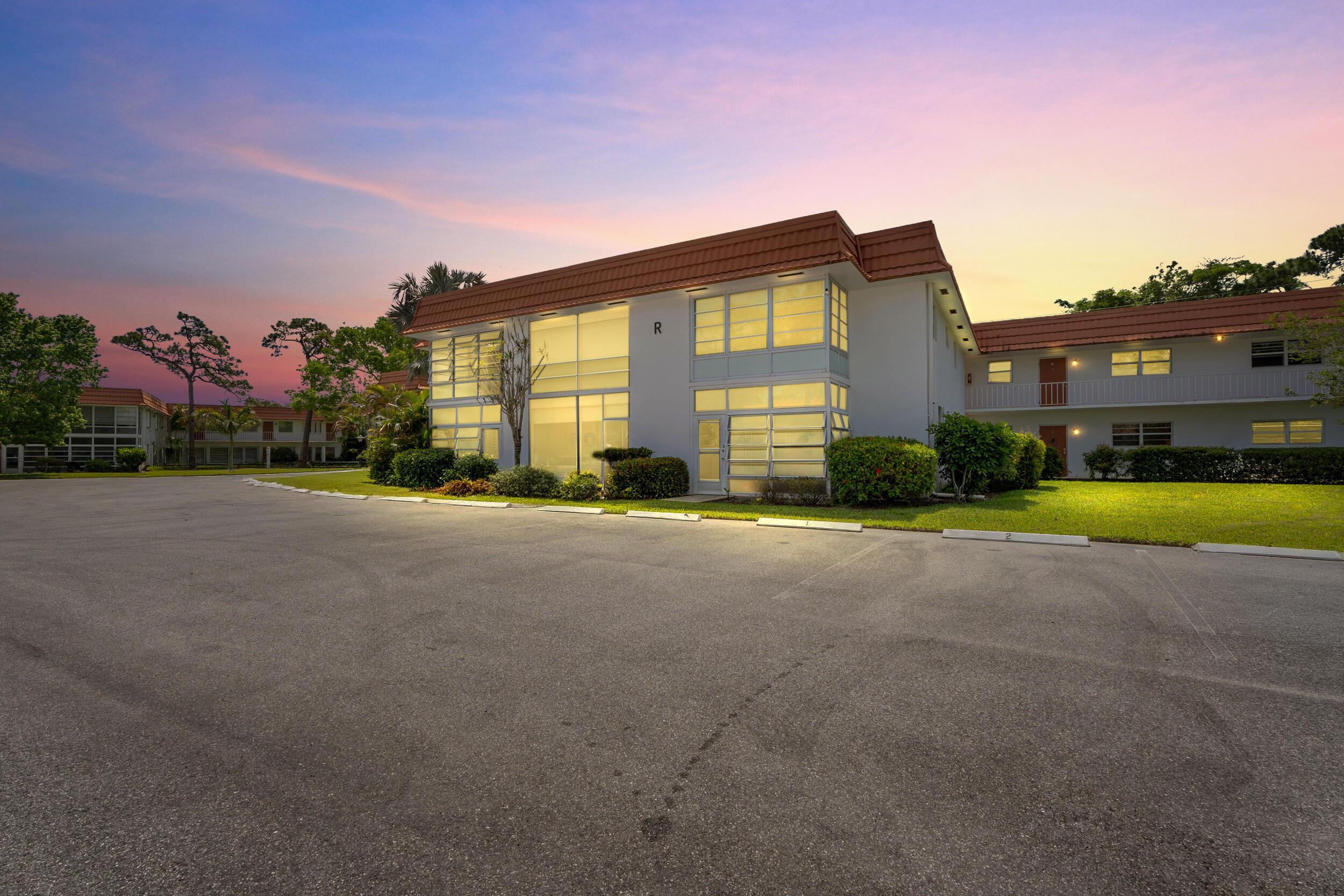 2600 SE Ocean Boulevard R2, Stuart, FL 34996, Stuart