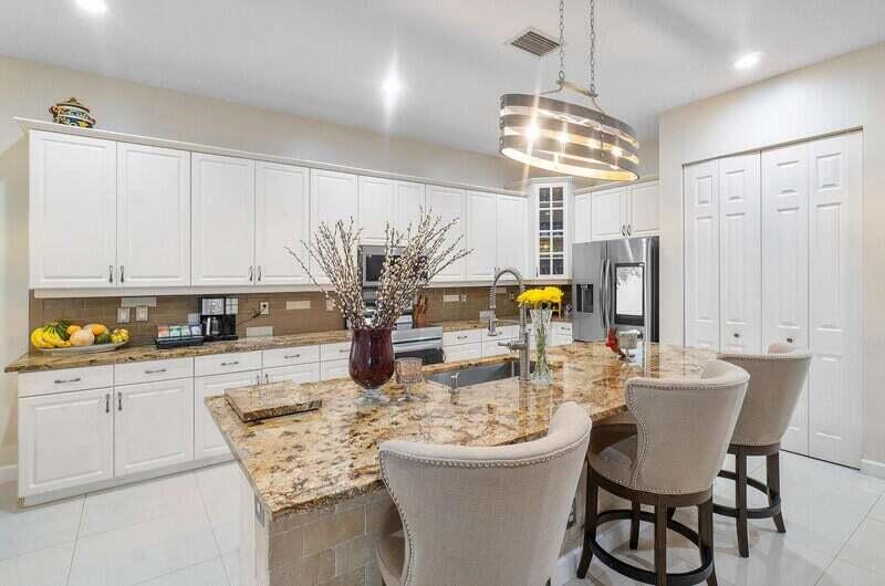 9271 Madewood Court, West Palm Beach, FL 33411, West Palm Beach - Photo 2