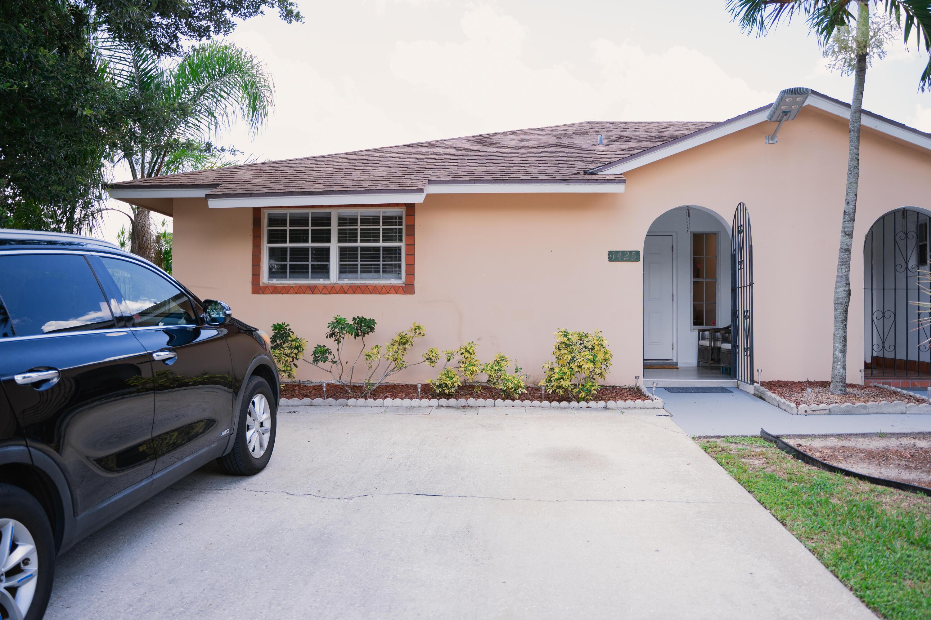 1425 Riverside Circle, Wellington, FL 33414, Wellington