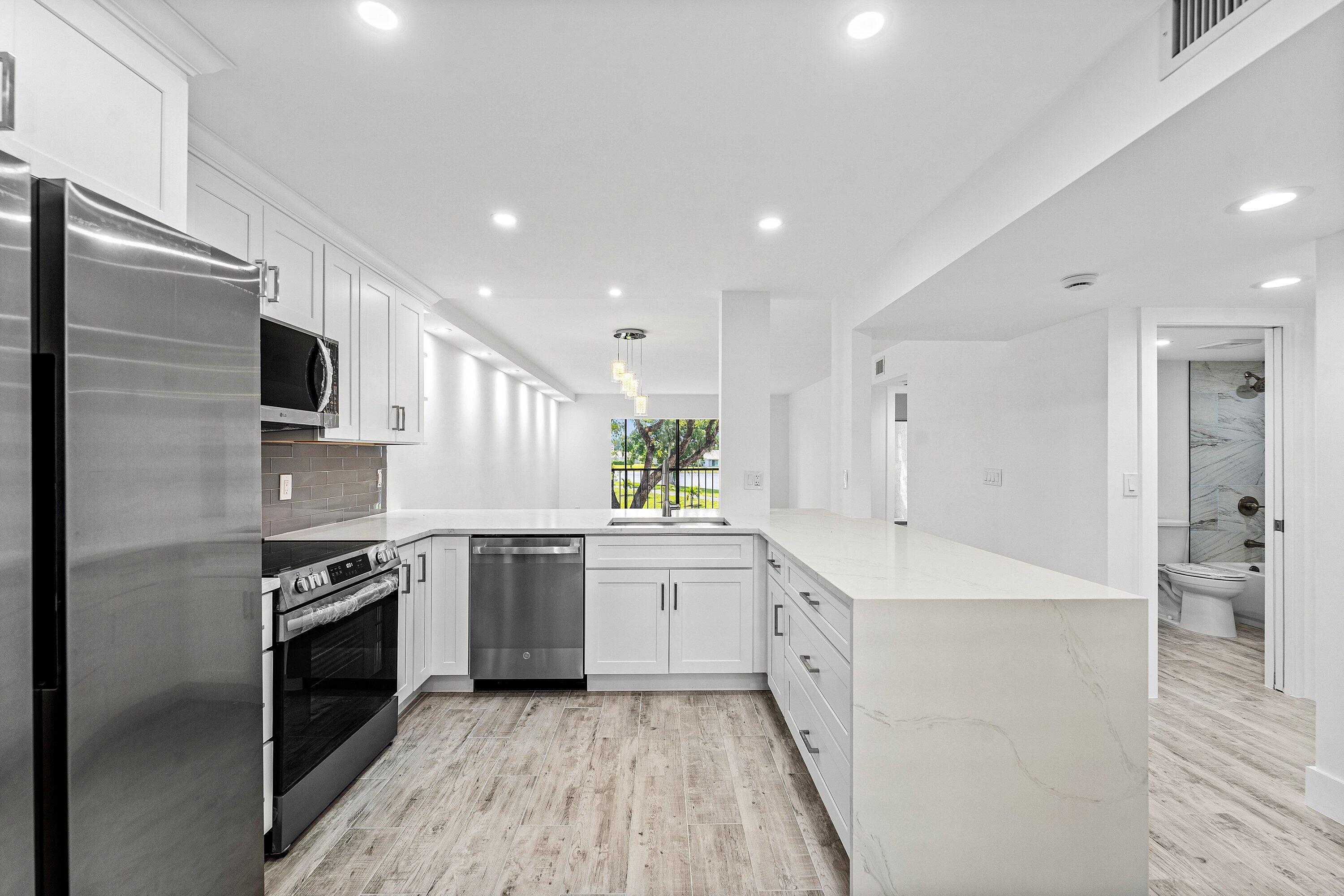 7192 Huntington Lane 208, Delray Beach, FL 33446, Delray Beach - Photo 5
