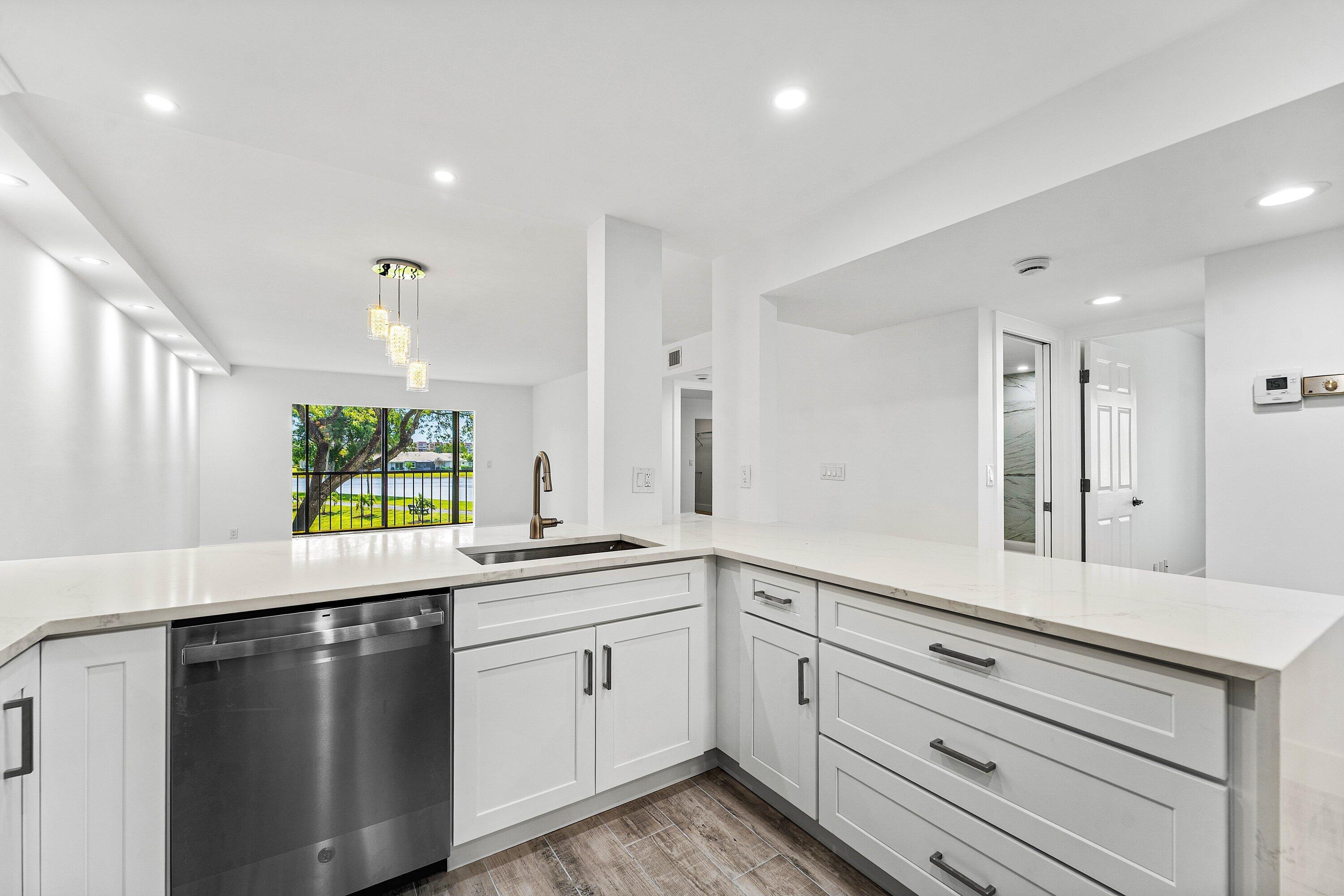 7192 Huntington Lane 208, Delray Beach, FL 33446, Delray Beach - Photo 4