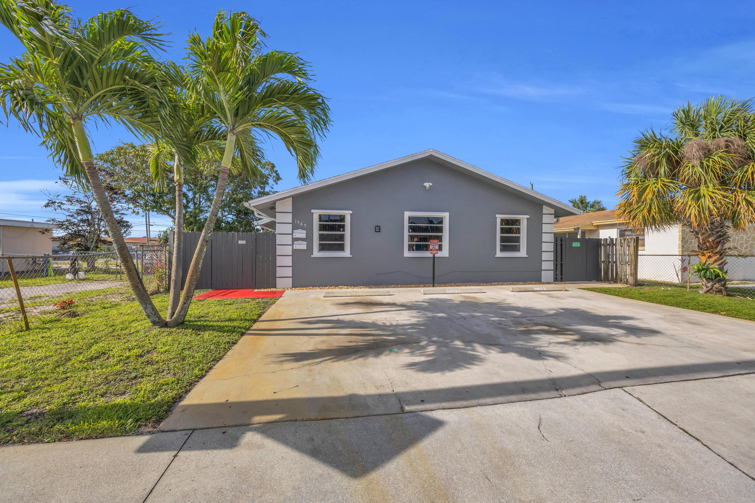 1565 W 28th Street A, Riviera Beach, FL 33404, Riviera Beach - Photo 2