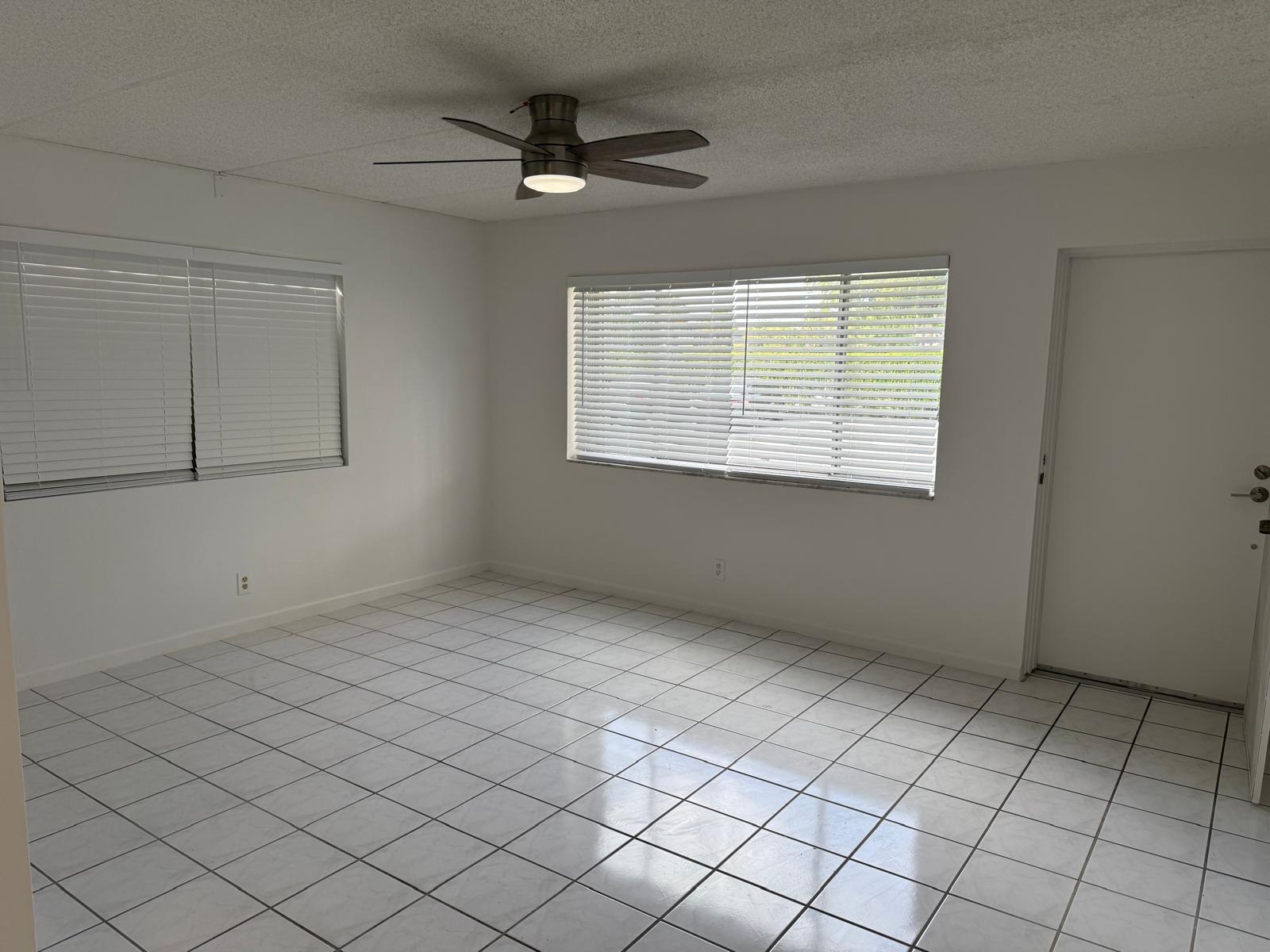 555 Purdy Lane A122, Palm Springs, FL 33461, Palm Springs - Photo 2