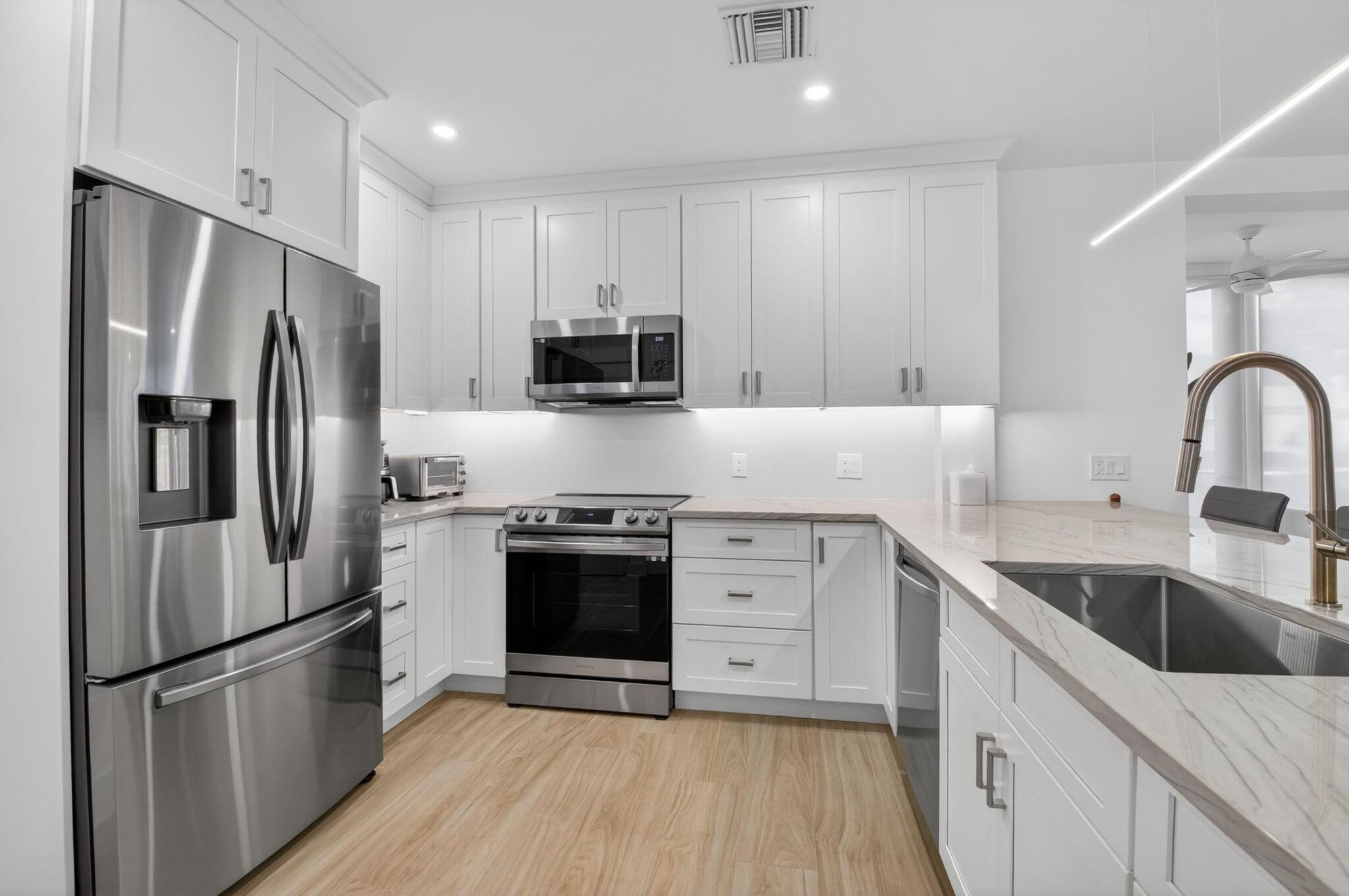 19355 Sabal Lake Drive 5031, Boca Raton, FL 33434, Boca Raton - Photo 4