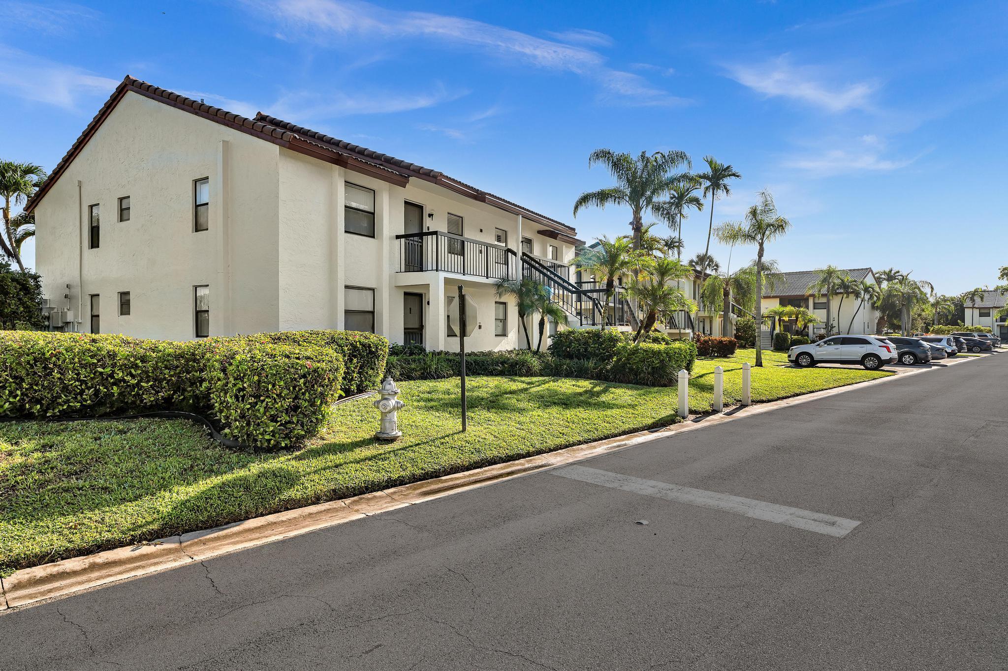 22017 Palms Way 205, Boca Raton, FL 33433, Boca Raton - Photo 2