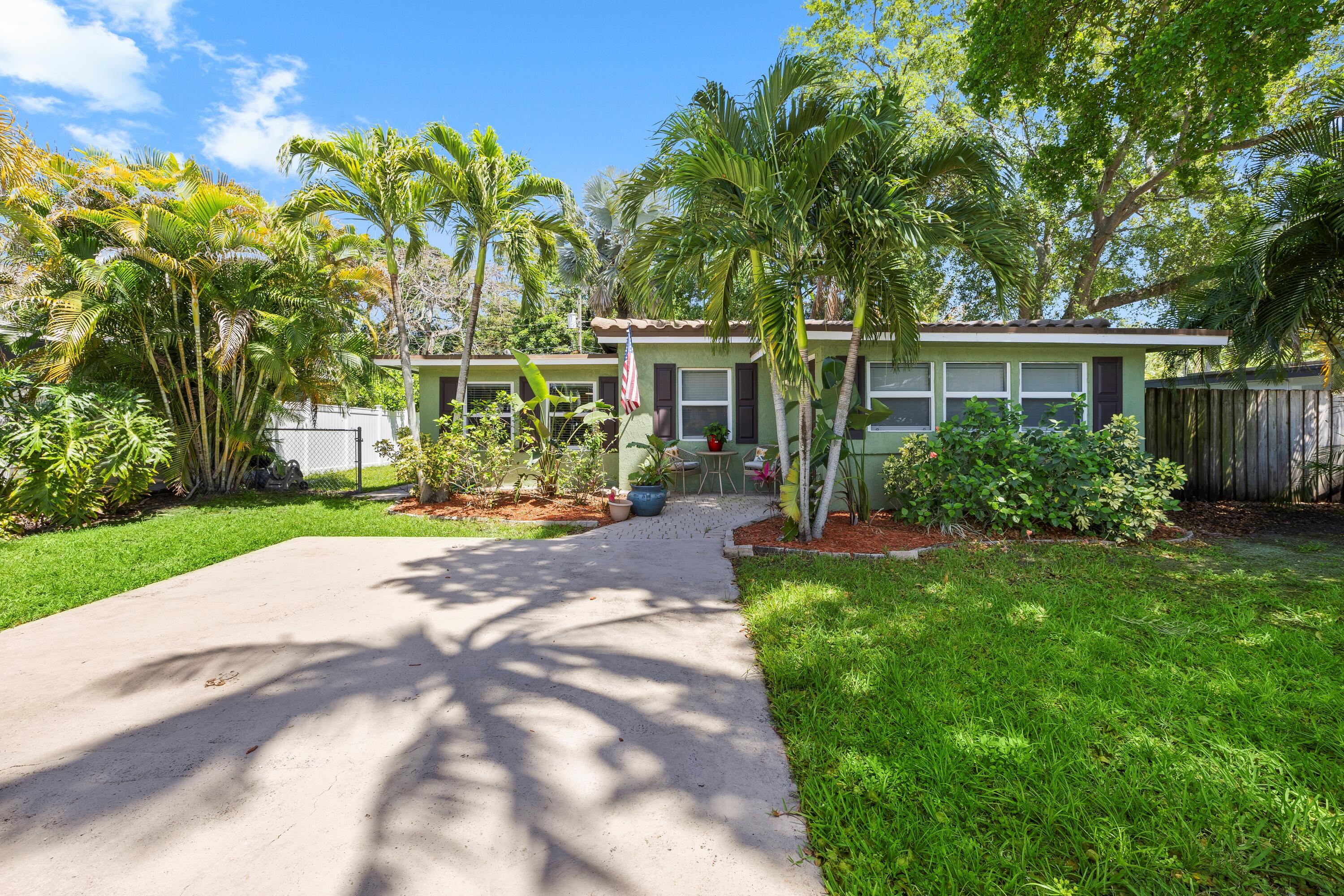 2660 SW 12th Terrace, Fort Lauderdale, FL 33315, Fort Lauderdale - Photo 2