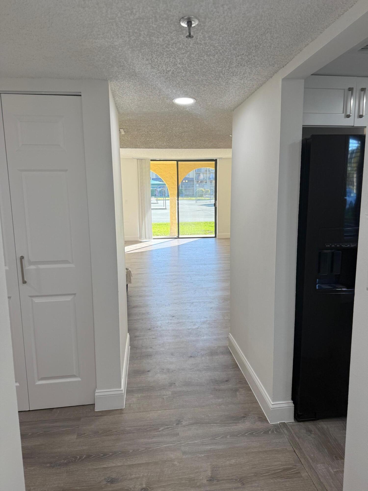 2786 Tennis Club Drive 102, West Palm Beach, FL 33417, West Palm Beach - Photo 3