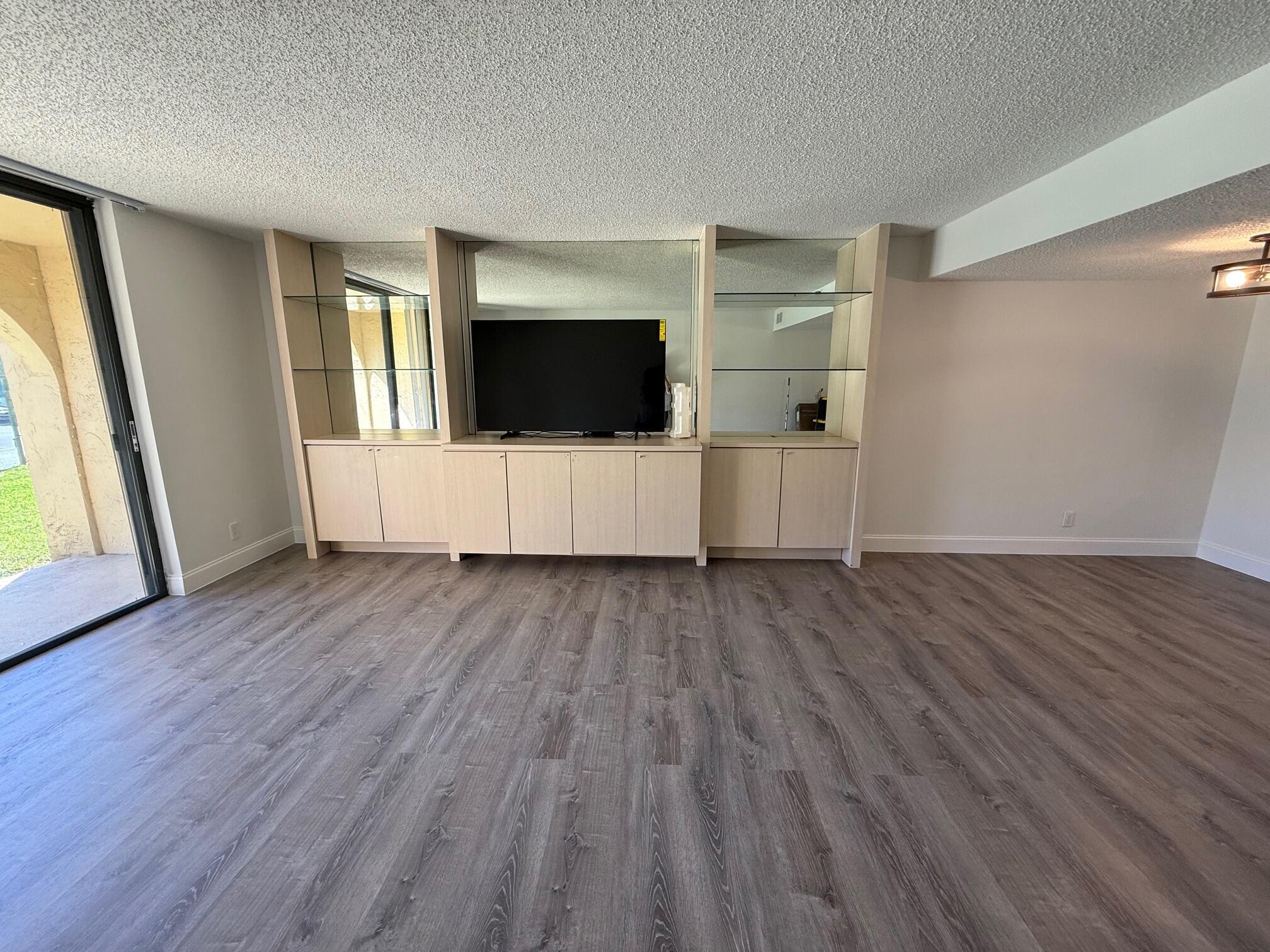 2786 Tennis Club Drive 102, West Palm Beach, FL 33417, West Palm Beach - Photo 5