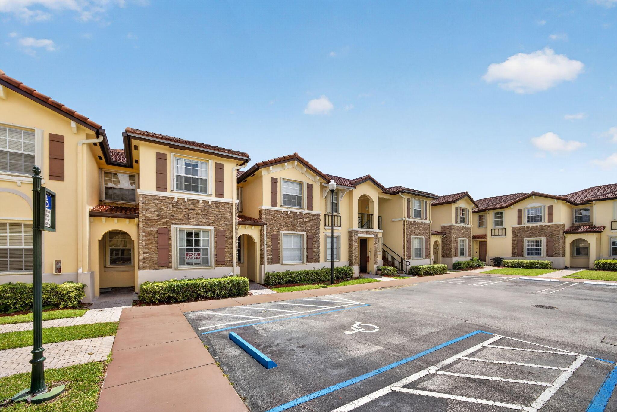 1575 NE 33rd Avenue Unit 105, Homestead, FL 33033, Homestead - Photo 4
