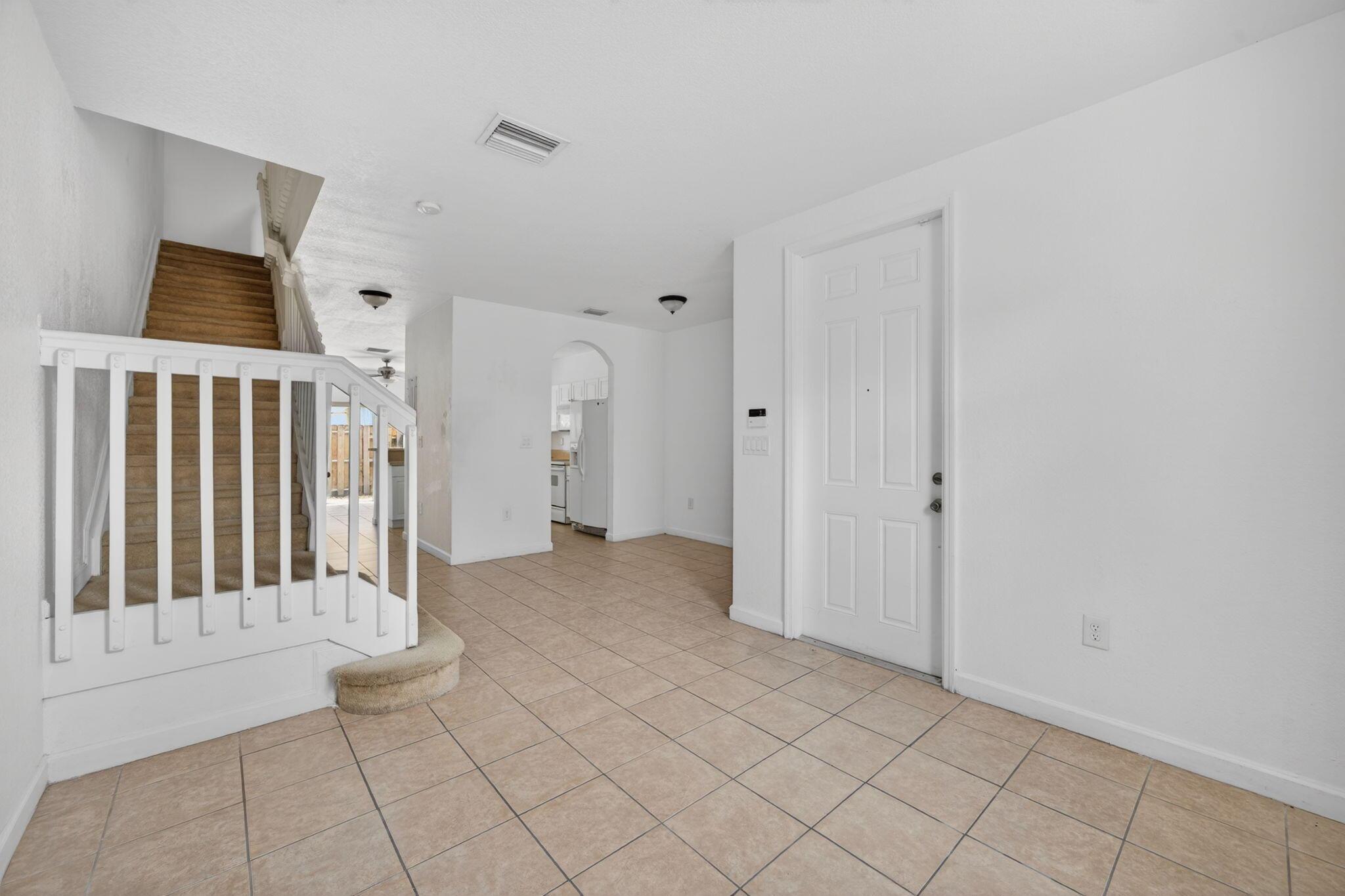 1575 NE 33rd Avenue Unit 105, Homestead, FL 33033, Homestead - Photo 5