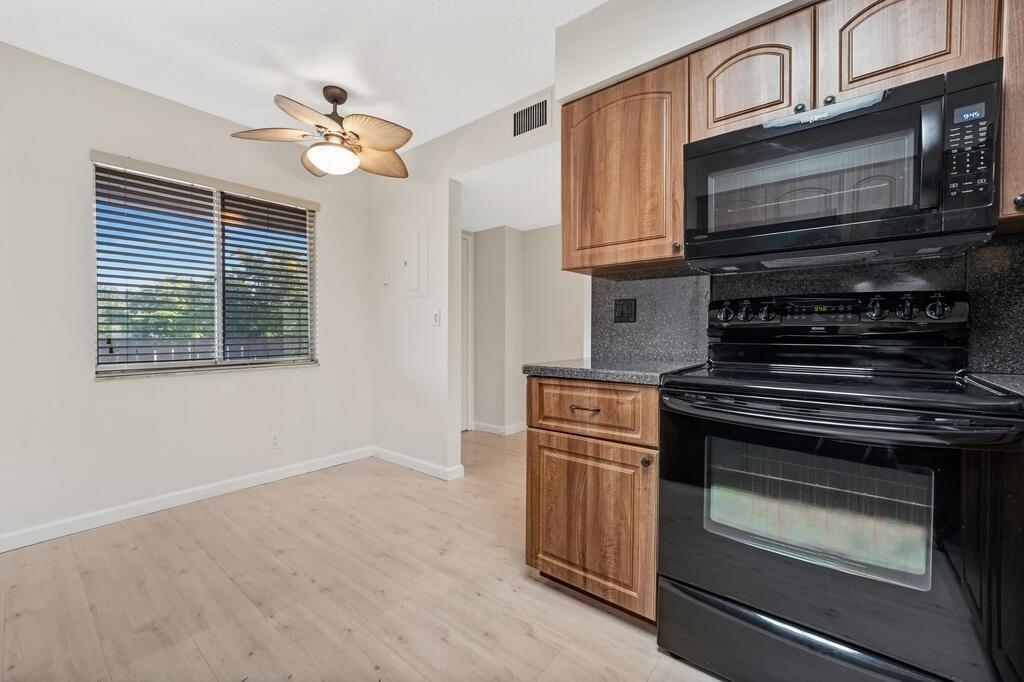 7286 Huntington Lane 405, Delray Beach, FL 33446, Delray Beach - Photo 4