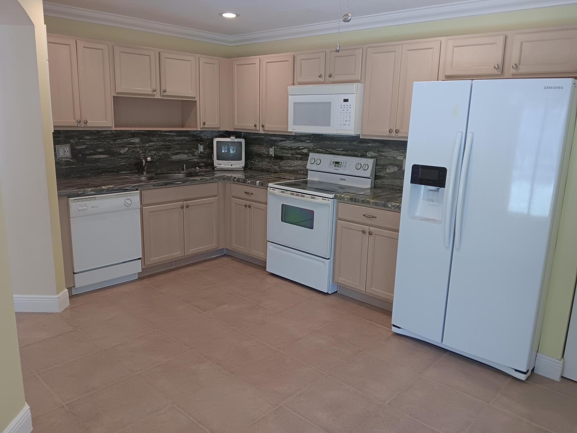 4983 W Pinemore Lane 4983, Lake Worth, FL 33463, Lake Worth - Photo 5